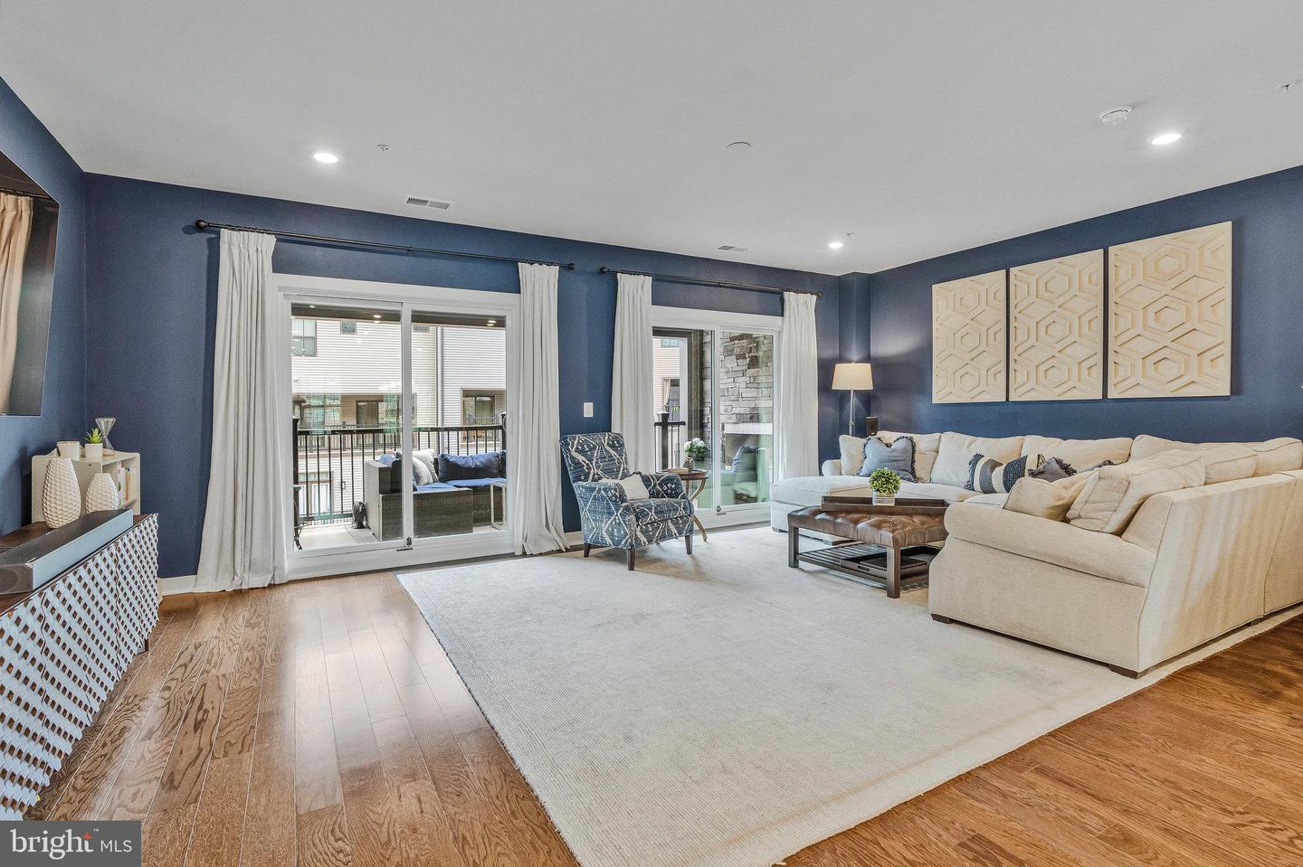 13240 LAKE WOODLAND WAY #5F, HERNDON, Virginia 20171, 3 Bedrooms Bedrooms, ,2 BathroomsBathrooms,Residential,For sale,13240 LAKE WOODLAND WAY #5F,VAFX2243776 MLS # VAFX2243776