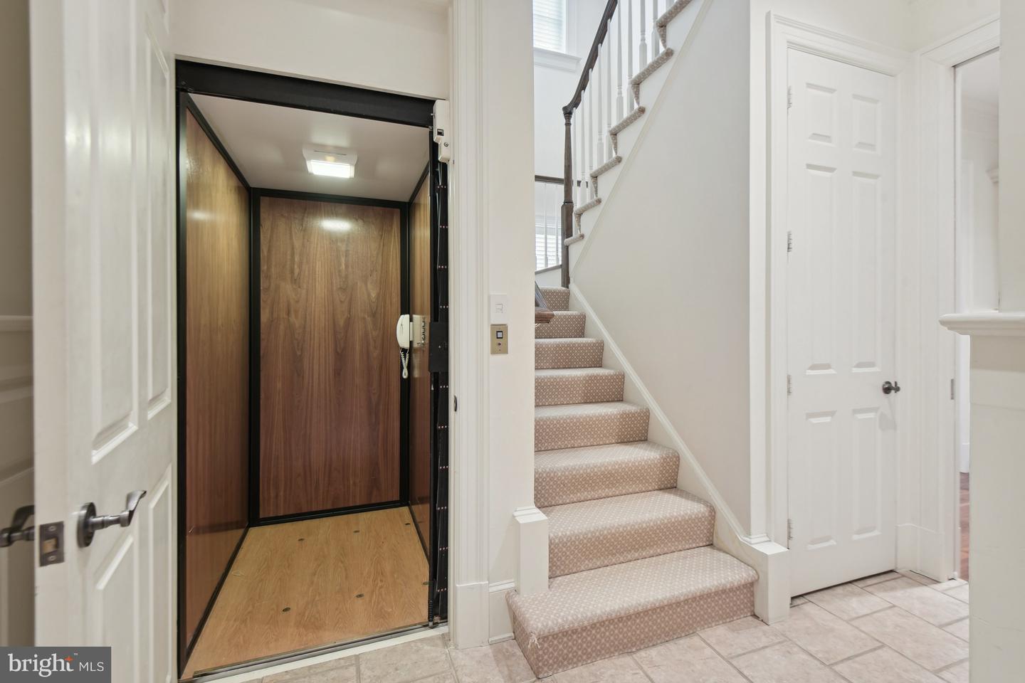 919 DOMINION RESERVE DR, MCLEAN, Virginia 22102, 6 Bedrooms Bedrooms, ,6 BathroomsBathrooms,Residential,For sale,919 DOMINION RESERVE DR,VAFX2248998 MLS # VAFX2248998