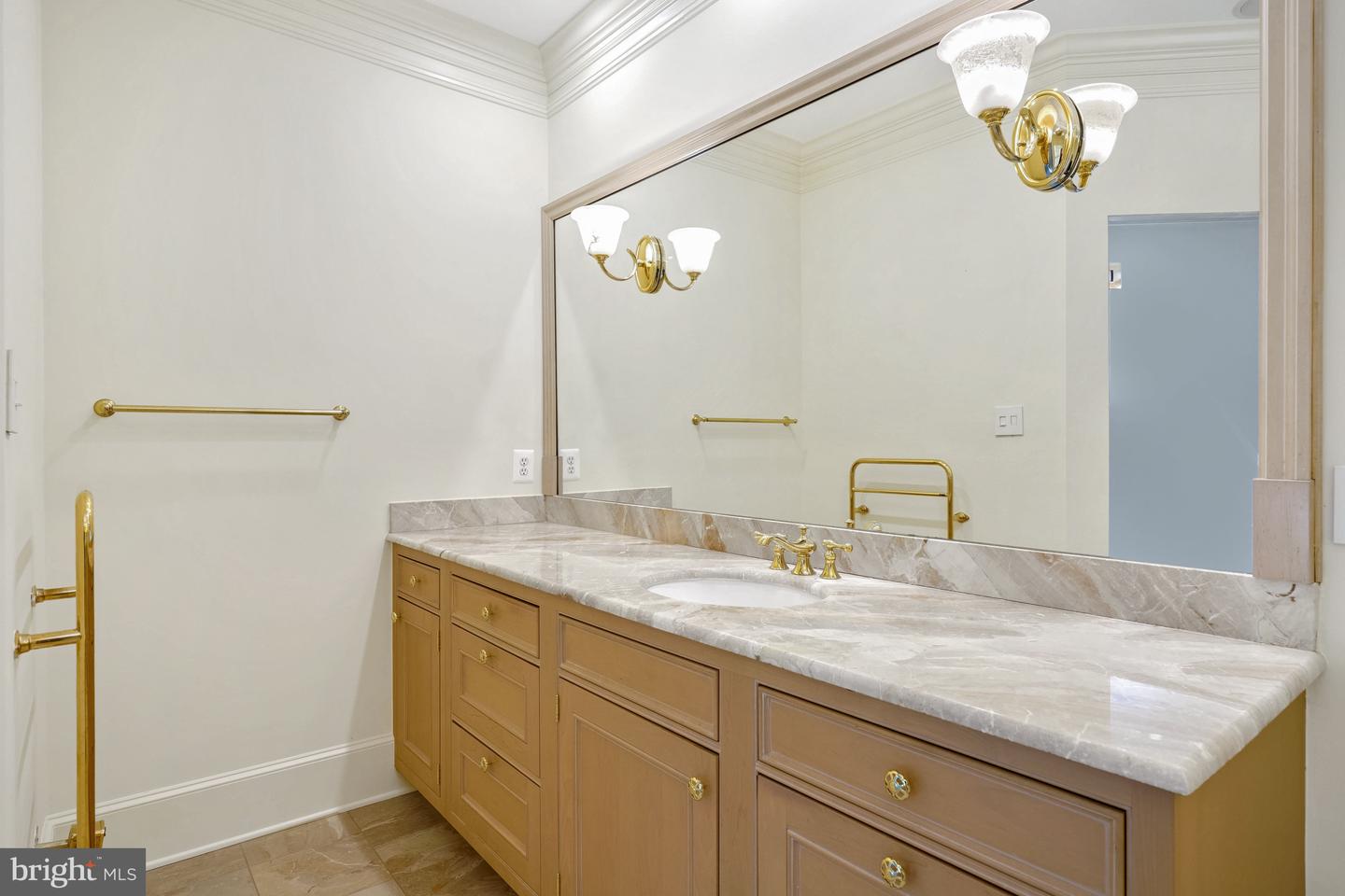 919 DOMINION RESERVE DR, MCLEAN, Virginia 22102, 6 Bedrooms Bedrooms, ,6 BathroomsBathrooms,Residential,For sale,919 DOMINION RESERVE DR,VAFX2248998 MLS # VAFX2248998