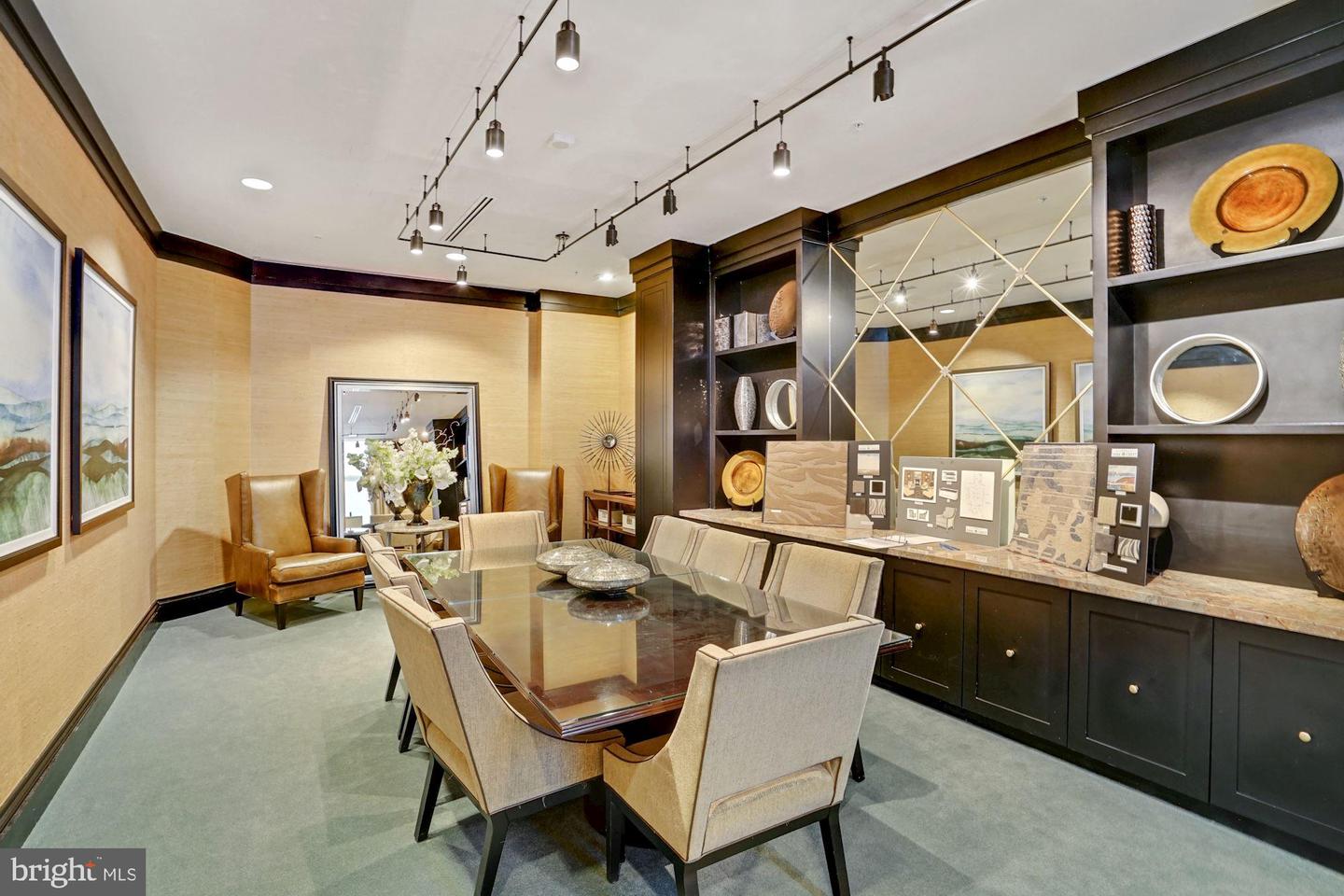 8220 CRESTWOOD HEIGHTS DR #418, MCLEAN, Virginia 22102, 1 Bedroom Bedrooms, ,1 BathroomBathrooms,Residential,For sale,8220 CRESTWOOD HEIGHTS DR #418,VAFX2257224 MLS # VAFX2257224