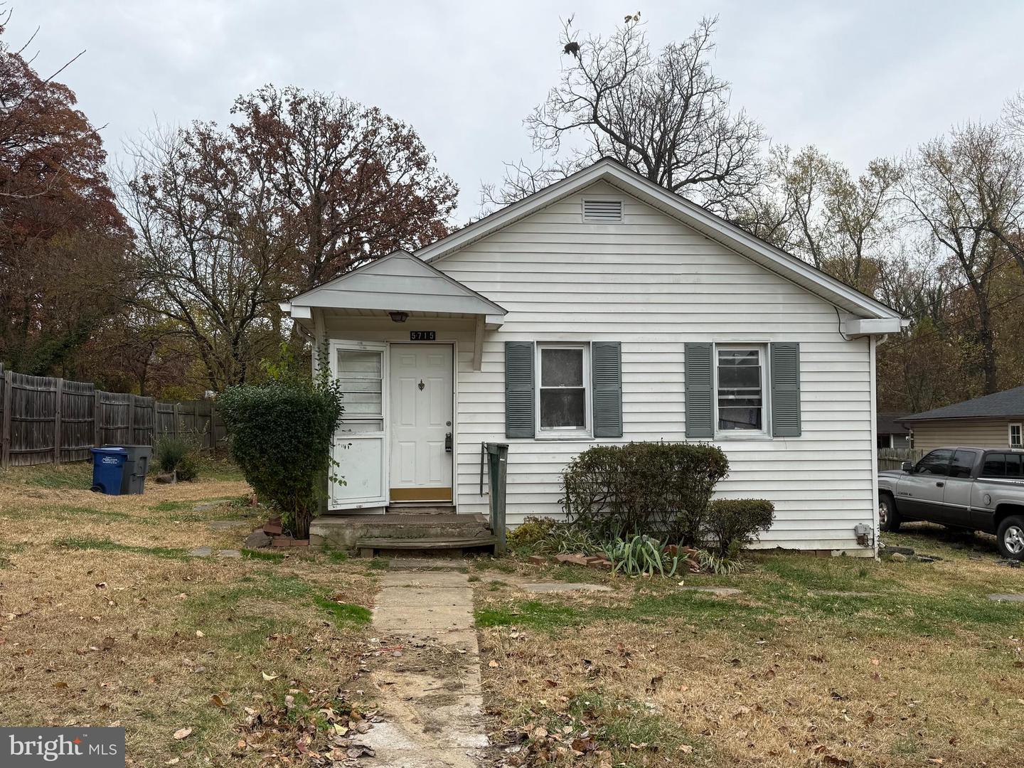 5715 MAGNOLIA LN, FALLS CHURCH, Virginia 22041, 3 Bedrooms Bedrooms, ,1 BathroomBathrooms,Residential,For sale,5715 MAGNOLIA LN,VAFX2258996 MLS # VAFX2258996