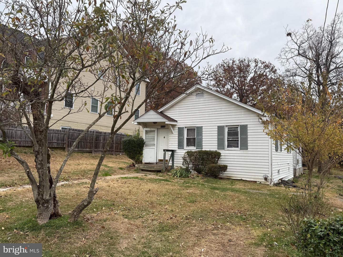 5715 MAGNOLIA LN, FALLS CHURCH, Virginia 22041, 3 Bedrooms Bedrooms, ,1 BathroomBathrooms,Residential,For sale,5715 MAGNOLIA LN,VAFX2258996 MLS # VAFX2258996