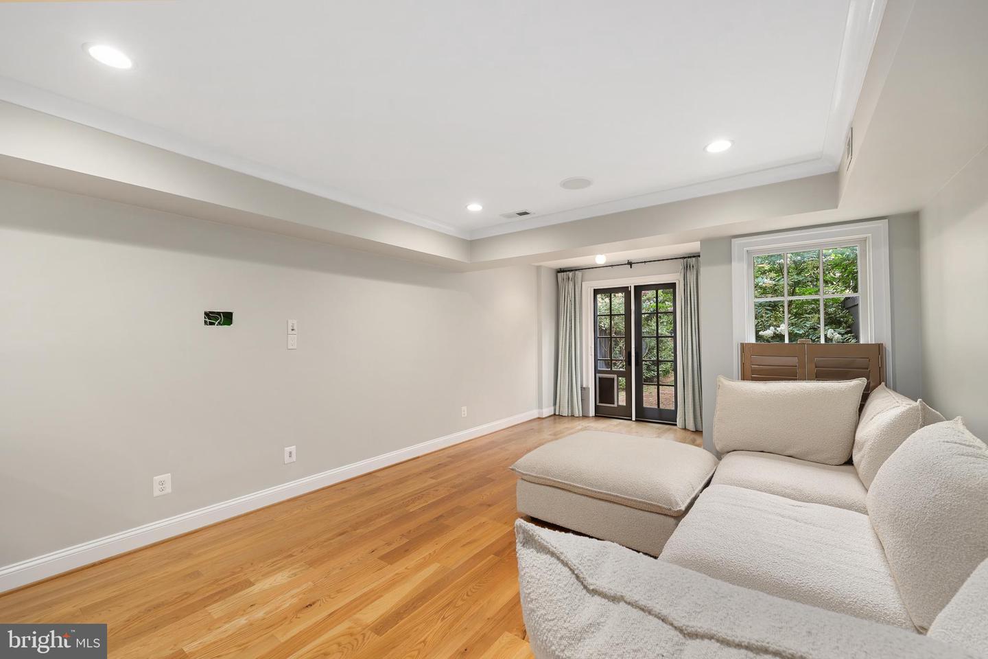 607 S SAINT ASAPH ST, ALEXANDRIA, Virginia 22314, 3 Bedrooms Bedrooms, ,2 BathroomsBathrooms,Residential,For sale,607 S SAINT ASAPH ST,VAAX2048202 MLS # VAAX2048202