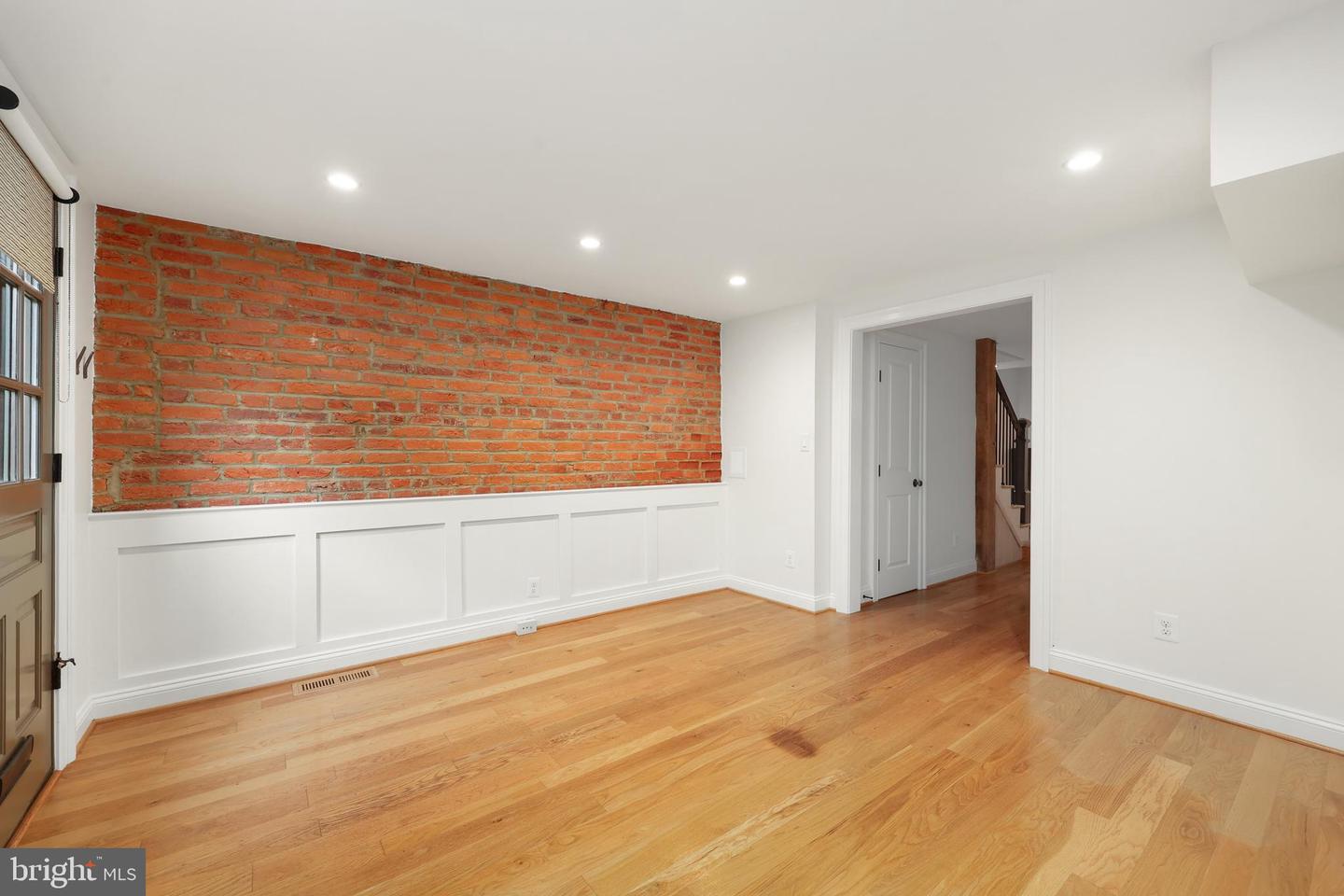 607 S SAINT ASAPH ST, ALEXANDRIA, Virginia 22314, 3 Bedrooms Bedrooms, ,2 BathroomsBathrooms,Residential,For sale,607 S SAINT ASAPH ST,VAAX2048202 MLS # VAAX2048202