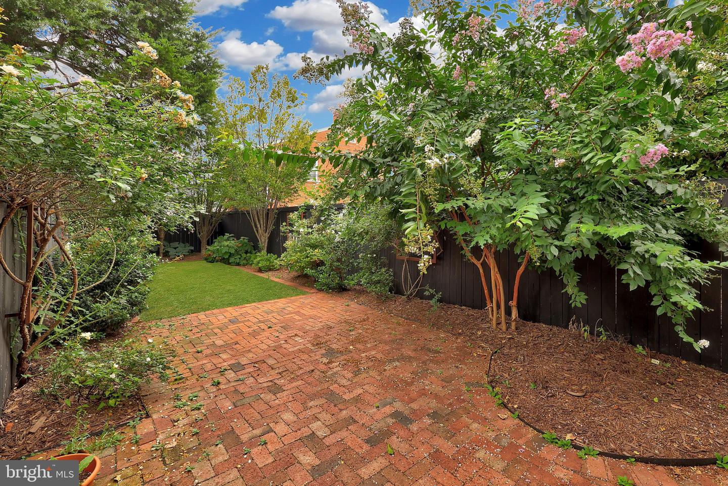 607 S SAINT ASAPH ST, ALEXANDRIA, Virginia 22314, 3 Bedrooms Bedrooms, ,2 BathroomsBathrooms,Residential,For sale,607 S SAINT ASAPH ST,VAAX2048202 MLS # VAAX2048202