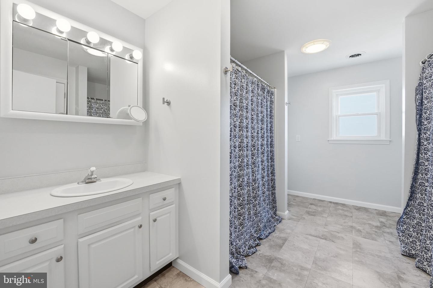 2419 JACKSON DR, HAYMARKET, Virginia 20169, 4 Bedrooms Bedrooms, ,2 BathroomsBathrooms,Residential,For sale,2419 JACKSON DR,VAPW2104208 MLS # VAPW2104208