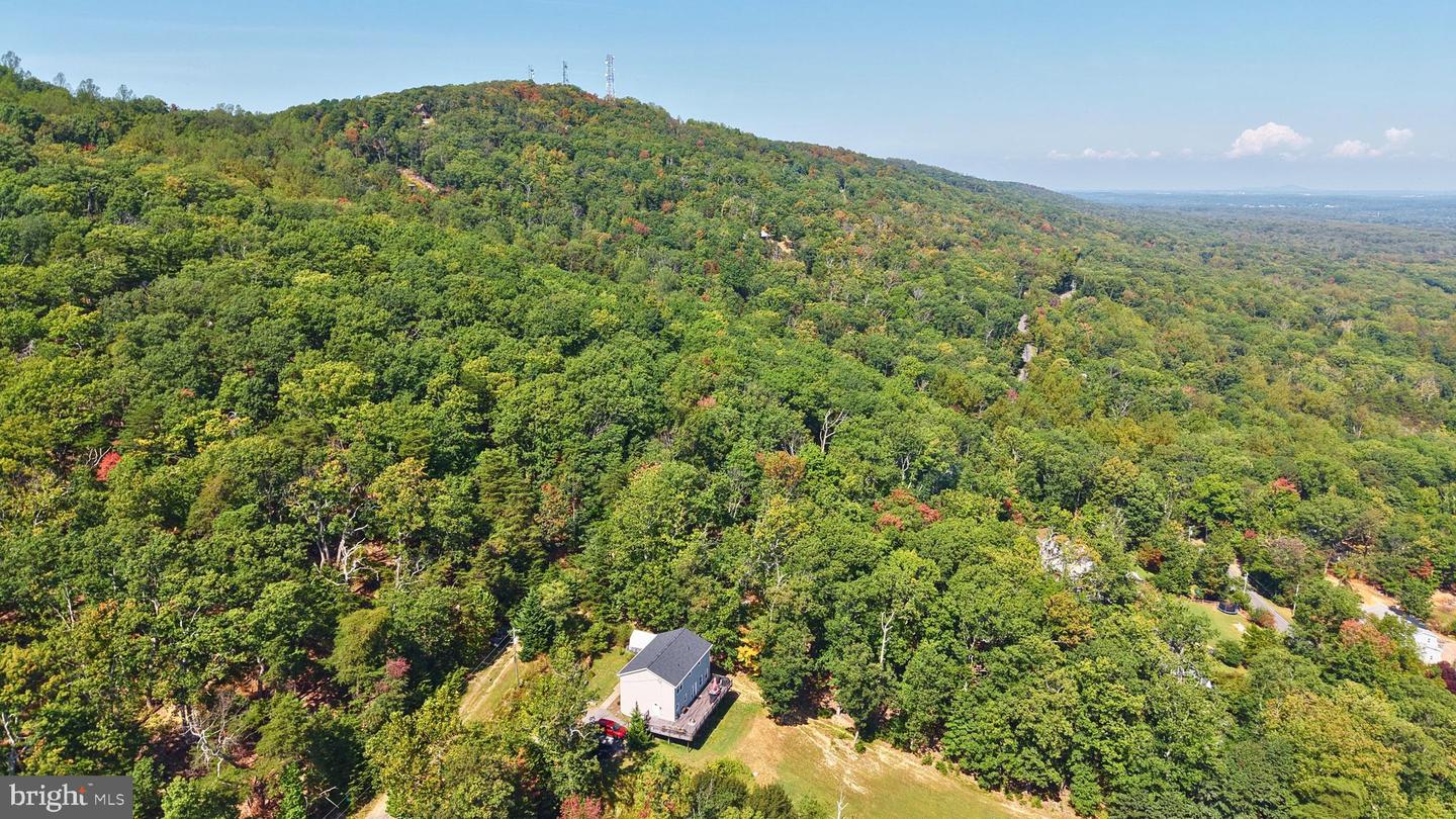 2419 JACKSON DR, HAYMARKET, Virginia 20169, 4 Bedrooms Bedrooms, ,2 BathroomsBathrooms,Residential,For sale,2419 JACKSON DR,VAPW2104208 MLS # VAPW2104208