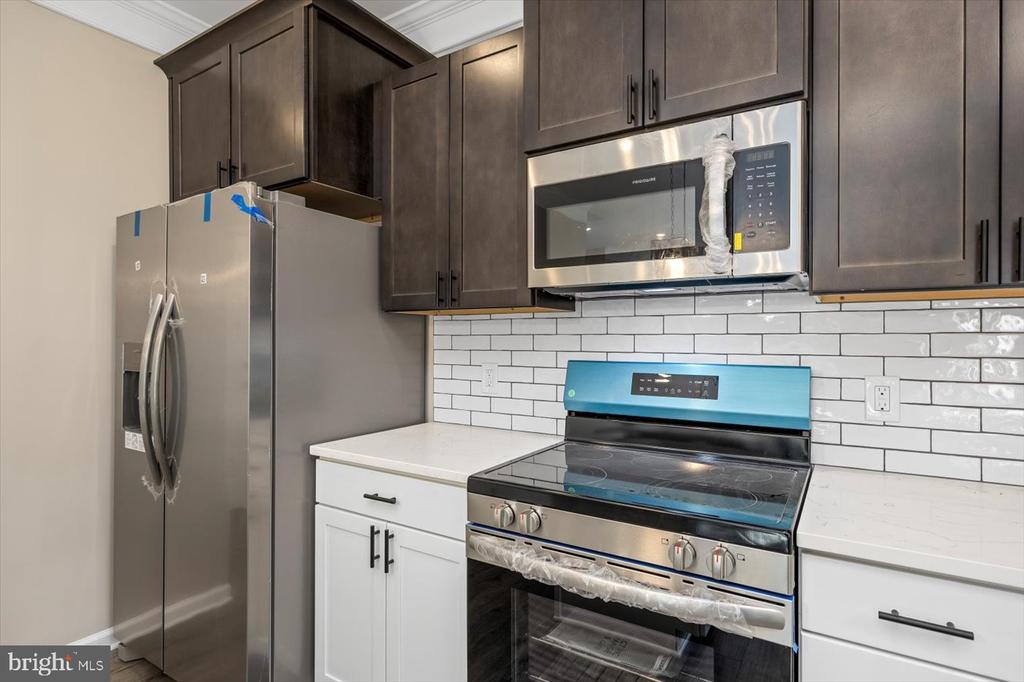 10904 THIEL CT, SPOTSYLVANIA, Virginia 22551, 4 Bedrooms Bedrooms, ,2 BathroomsBathrooms,Residential,10904 THIEL CT,VASP2037934 MLS # VASP2037934