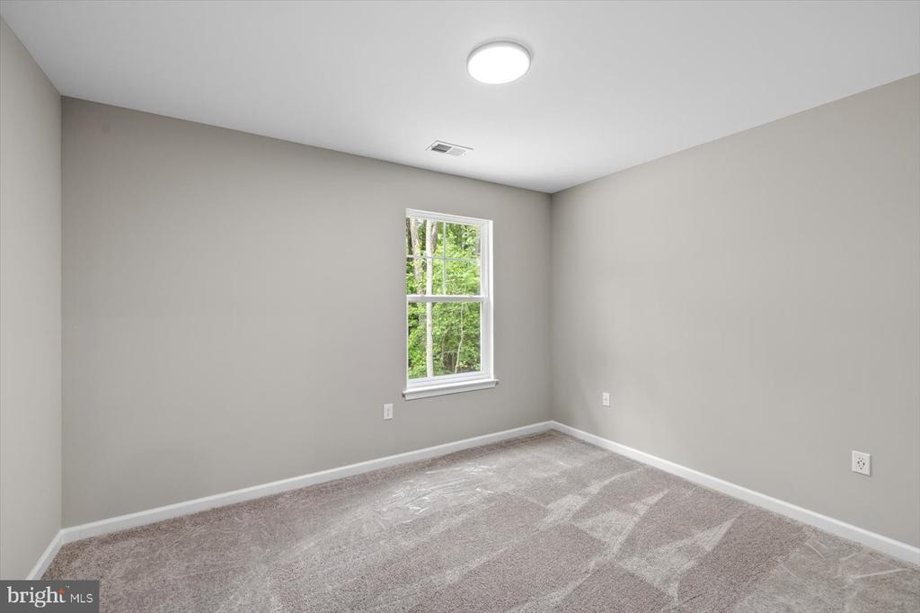 10904 THIEL CT, SPOTSYLVANIA, Virginia 22551, 4 Bedrooms Bedrooms, ,2 BathroomsBathrooms,Residential,10904 THIEL CT,VASP2037934 MLS # VASP2037934