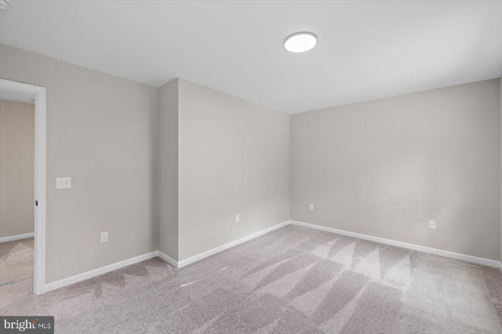 10904 THIEL CT, SPOTSYLVANIA, Virginia 22551, 4 Bedrooms Bedrooms, ,2 BathroomsBathrooms,Residential,10904 THIEL CT,VASP2037934 MLS # VASP2037934