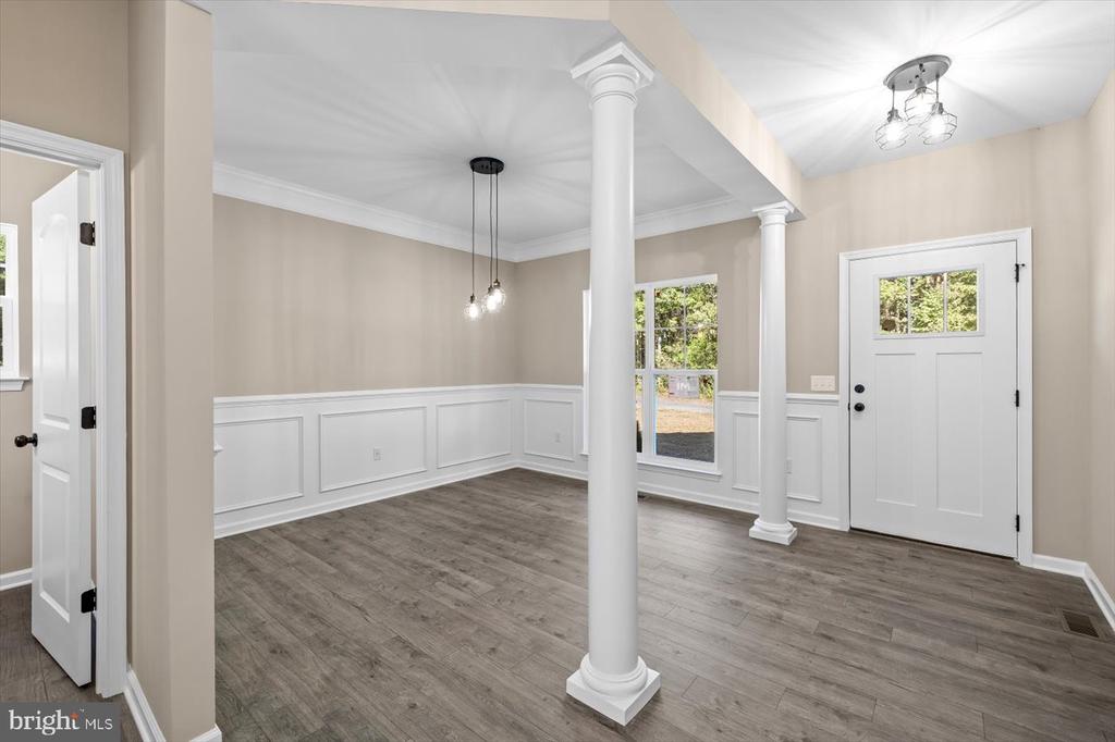 10904 THIEL CT, SPOTSYLVANIA, Virginia 22551, 4 Bedrooms Bedrooms, ,2 BathroomsBathrooms,Residential,10904 THIEL CT,VASP2037934 MLS # VASP2037934