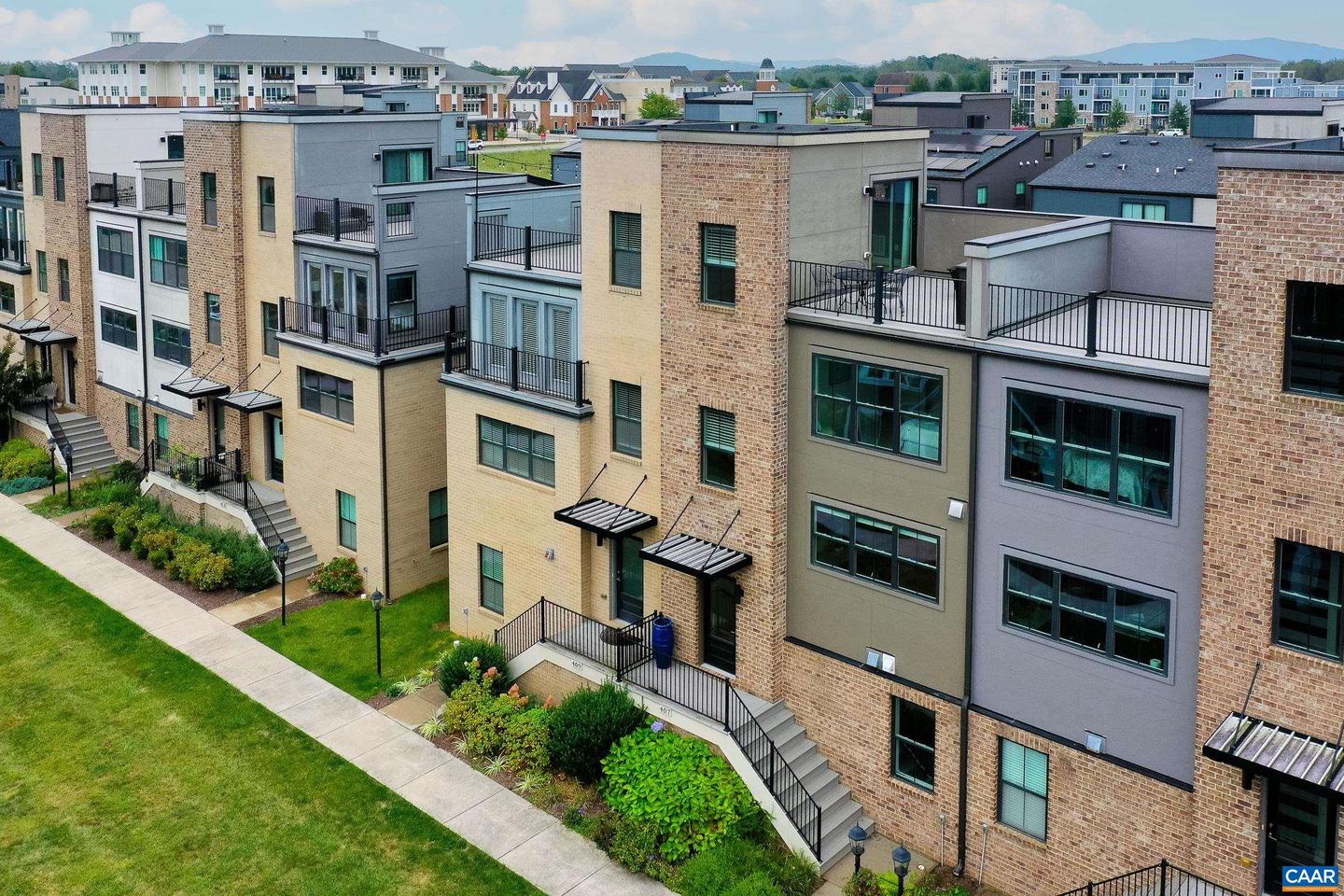 407 FENNEL RD, CROZET, Virginia 22932, 3 Bedrooms Bedrooms, ,3 BathroomsBathrooms,Residential,For sale,407 FENNEL RD,669425 MLS # 669425