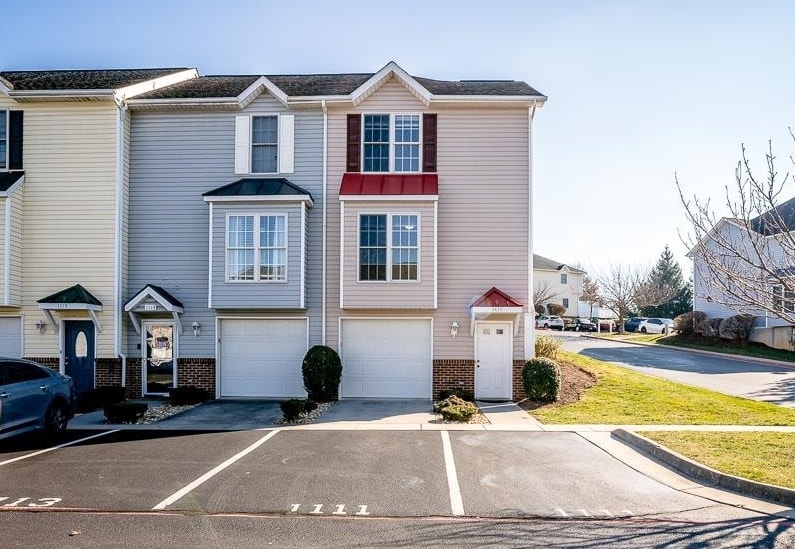 1111 PATRICK HENRY PL, HARRISONBURG, Virginia 22802, 3 Bedrooms Bedrooms, ,2 BathroomsBathrooms,Residential,1111 PATRICK HENRY PL,671585 MLS # 671585