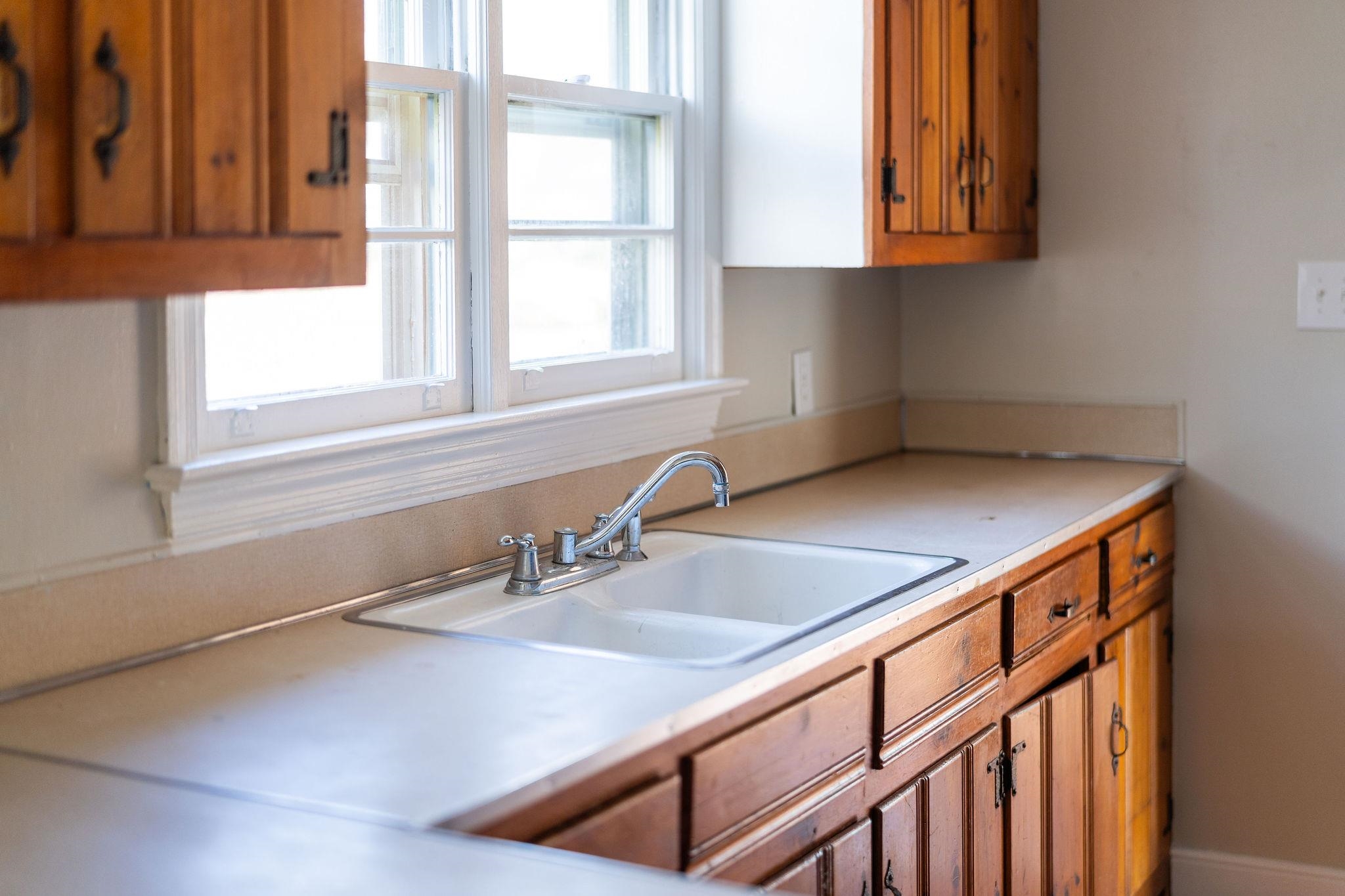 842 MAPLE AVE, WAYNESBORO, Virginia 22980, 3 Bedrooms Bedrooms, ,1 BathroomBathrooms,Residential,842 MAPLE AVE,671588 MLS # 671588