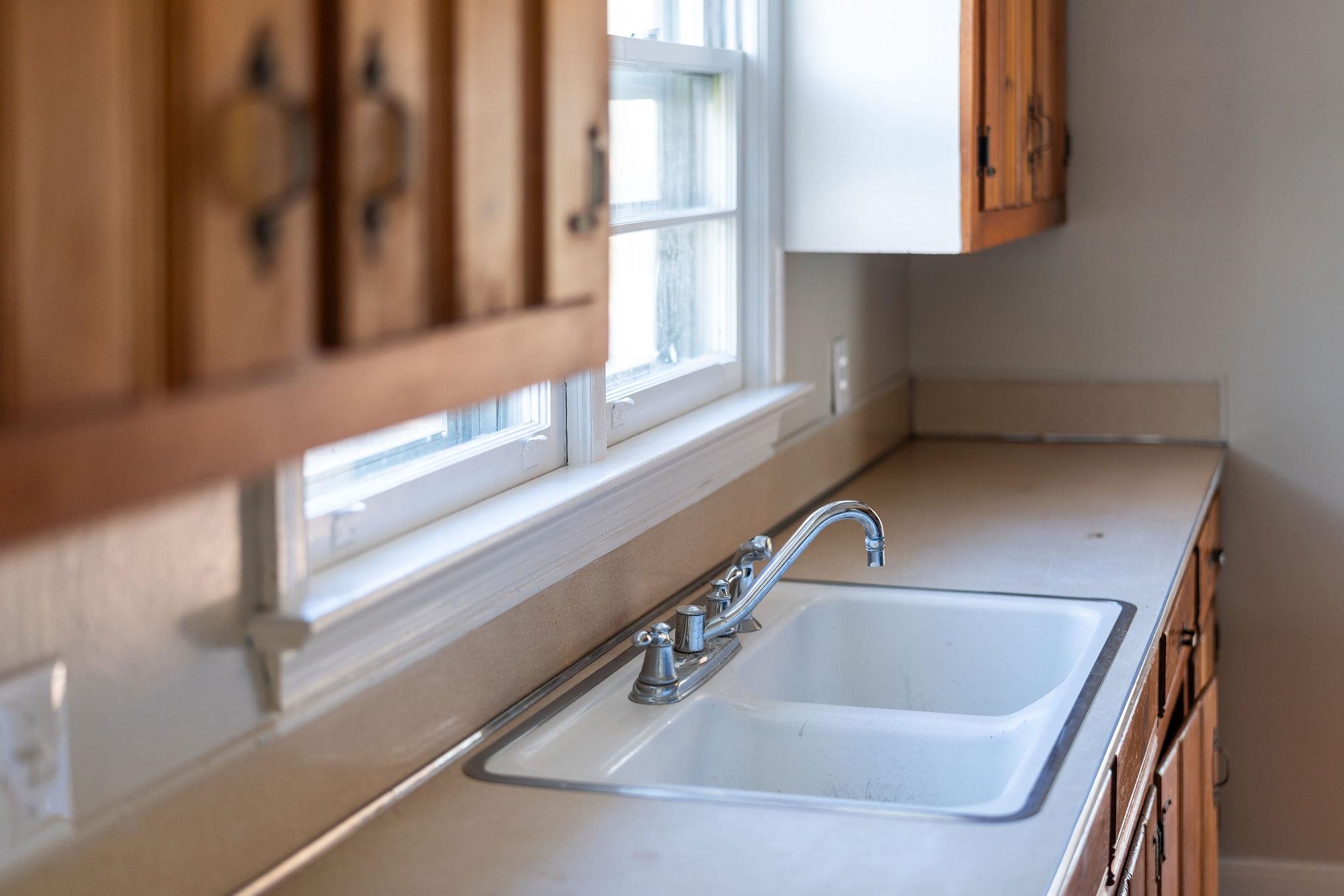 842 MAPLE AVE, WAYNESBORO, Virginia 22980, 3 Bedrooms Bedrooms, ,1 BathroomBathrooms,Residential,842 MAPLE AVE,671588 MLS # 671588