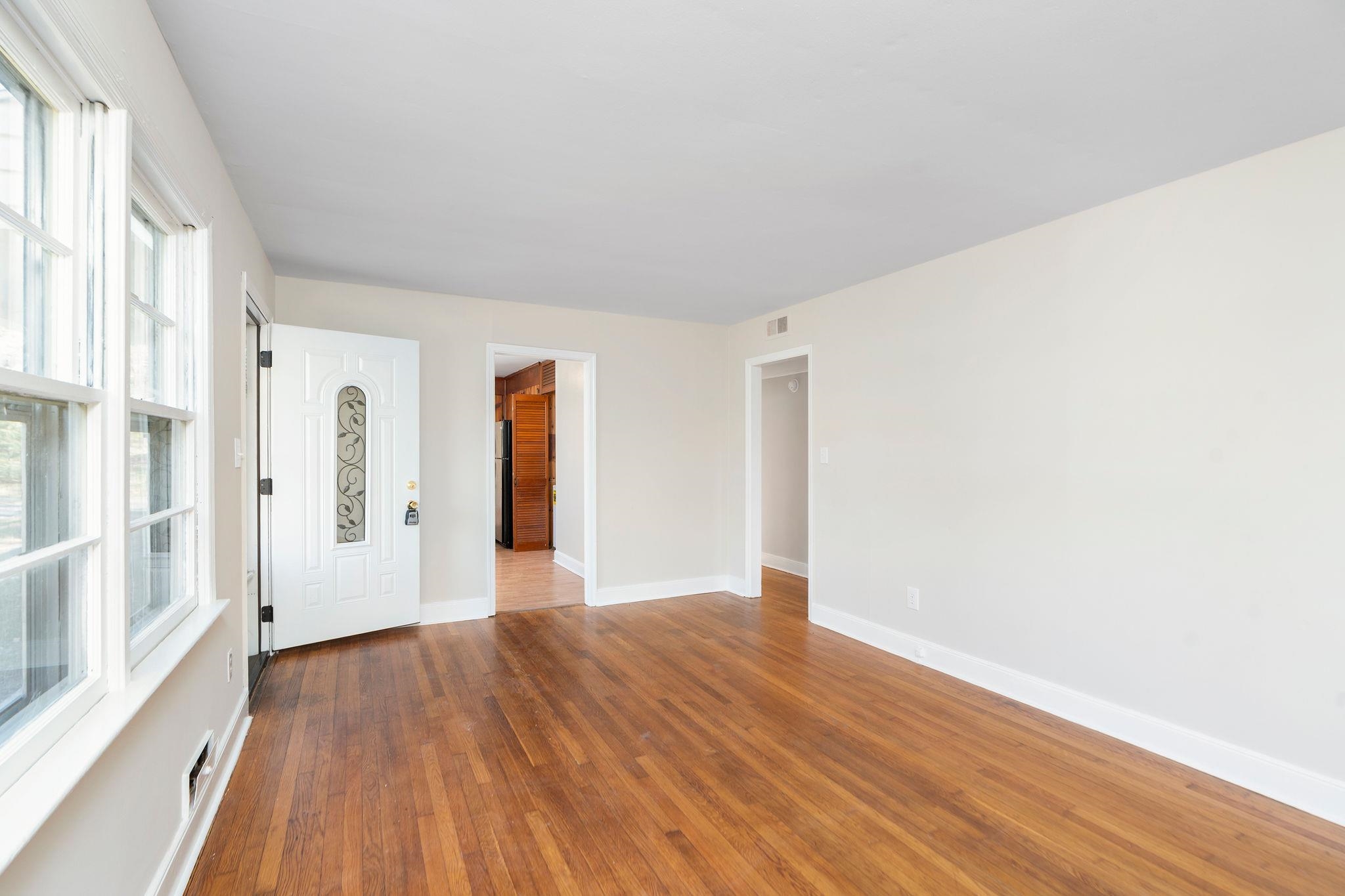 842 MAPLE AVE, WAYNESBORO, Virginia 22980, 3 Bedrooms Bedrooms, ,1 BathroomBathrooms,Residential,842 MAPLE AVE,671588 MLS # 671588