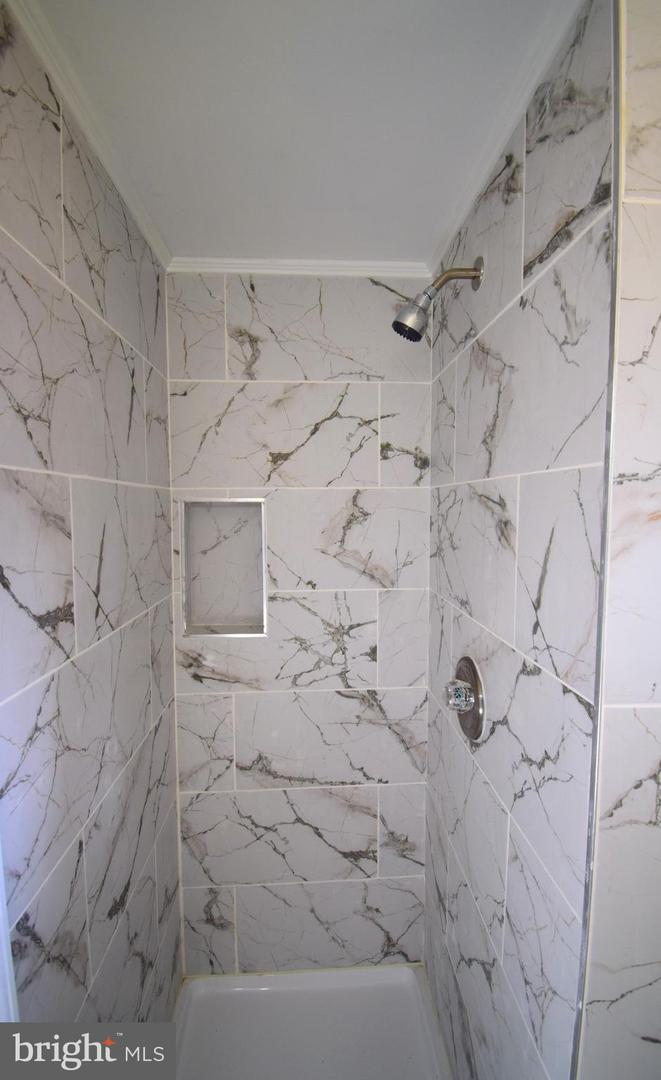 14416 MERIDIAN DR, WOODBRIDGE, Virginia 22191, 3 Bedrooms Bedrooms, ,2 BathroomsBathrooms,Residential,For sale,14416 MERIDIAN DR,VAPW2106566 MLS # VAPW2106566