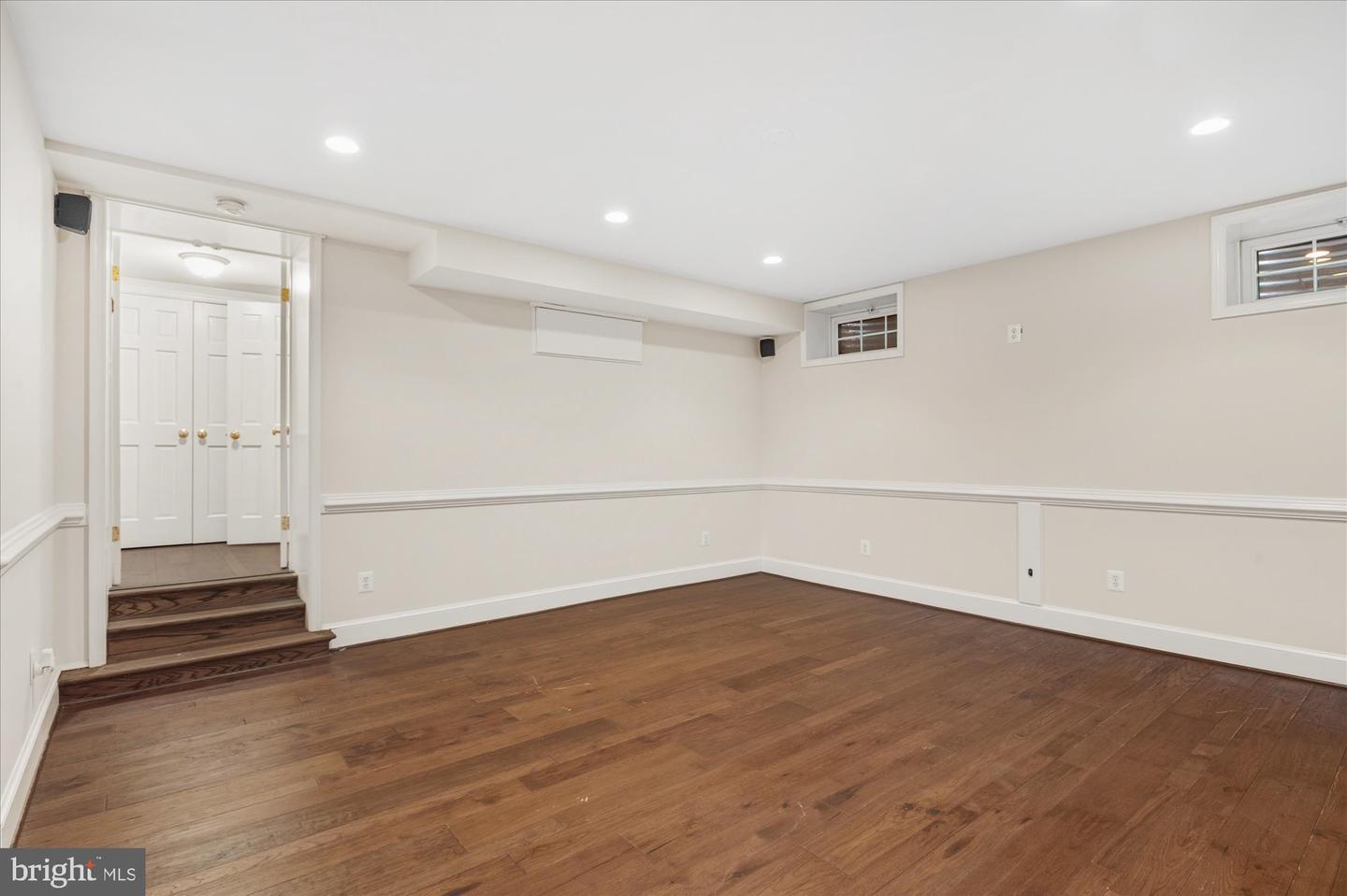 1503 N JEFFERSON ST, ARLINGTON, Virginia 22205, 6 Bedrooms Bedrooms, ,3 BathroomsBathrooms,Residential,For sale,1503 N JEFFERSON ST,VAAR2065452 MLS # VAAR2065452