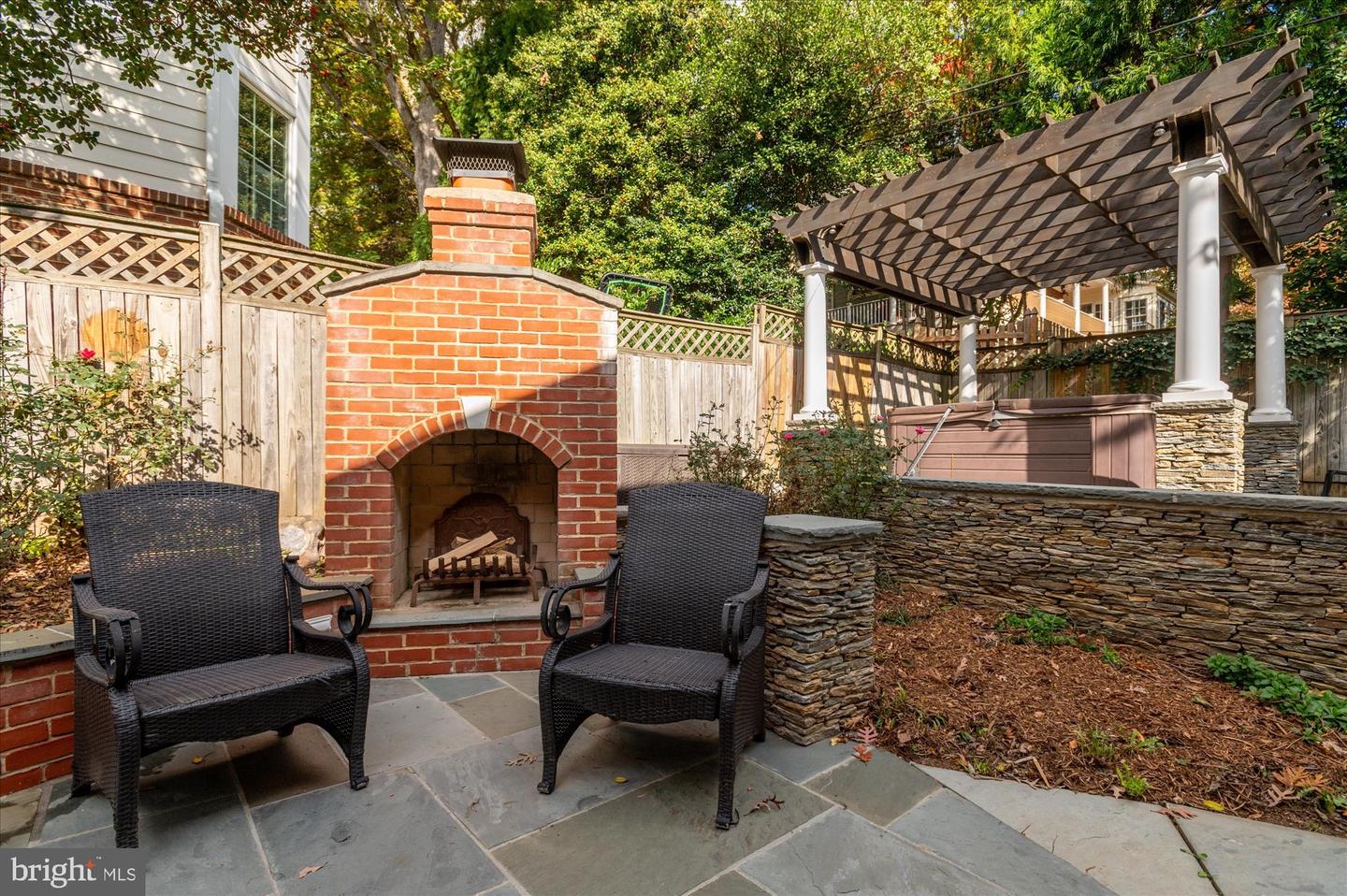 1503 N JEFFERSON ST, ARLINGTON, Virginia 22205, 6 Bedrooms Bedrooms, ,3 BathroomsBathrooms,Residential,For sale,1503 N JEFFERSON ST,VAAR2065452 MLS # VAAR2065452