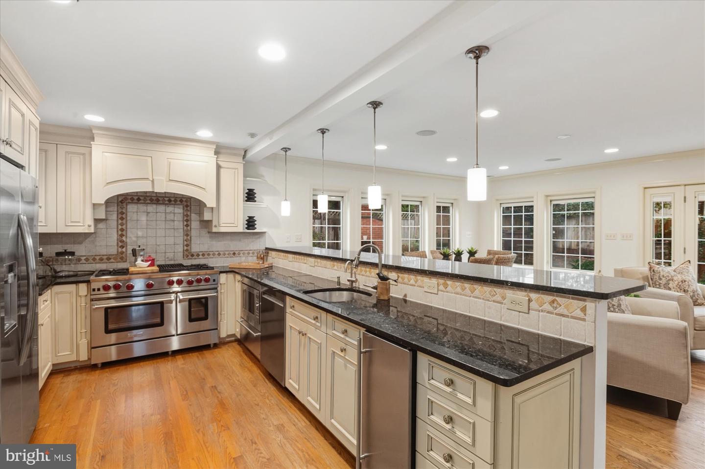 1503 N JEFFERSON ST, ARLINGTON, Virginia 22205, 6 Bedrooms Bedrooms, ,3 BathroomsBathrooms,Residential,For sale,1503 N JEFFERSON ST,VAAR2065452 MLS # VAAR2065452