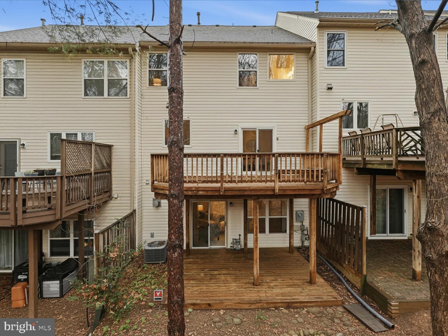 4204 TRUMBO CT, FAIRFAX, Virginia 22033, 3 Bedrooms Bedrooms, ,2 BathroomsBathrooms,Residential,For sale,4204 TRUMBO CT,VAFX2276992 MLS # VAFX2276992