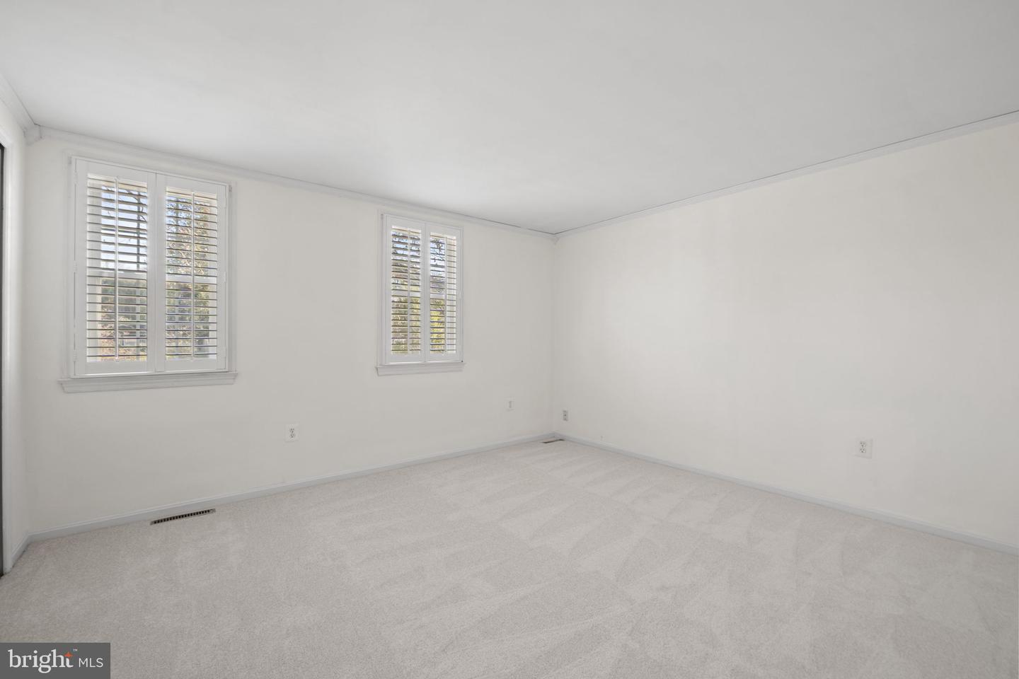 2010 FREEDOM LN, FALLS CHURCH, Virginia 22043, 4 Bedrooms Bedrooms, ,2 BathroomsBathrooms,Residential,For sale,2010 FREEDOM LN,VAFX2277592 MLS # VAFX2277592 2010 FREEDOM LN, FALLS CHURCH, Virginia 22043, 4 Bedrooms Bedrooms, ,2 BathroomsBathrooms,Residential,For sale,2010 FREEDOM LN,VAFX2277592 MLS # VAFX2277592