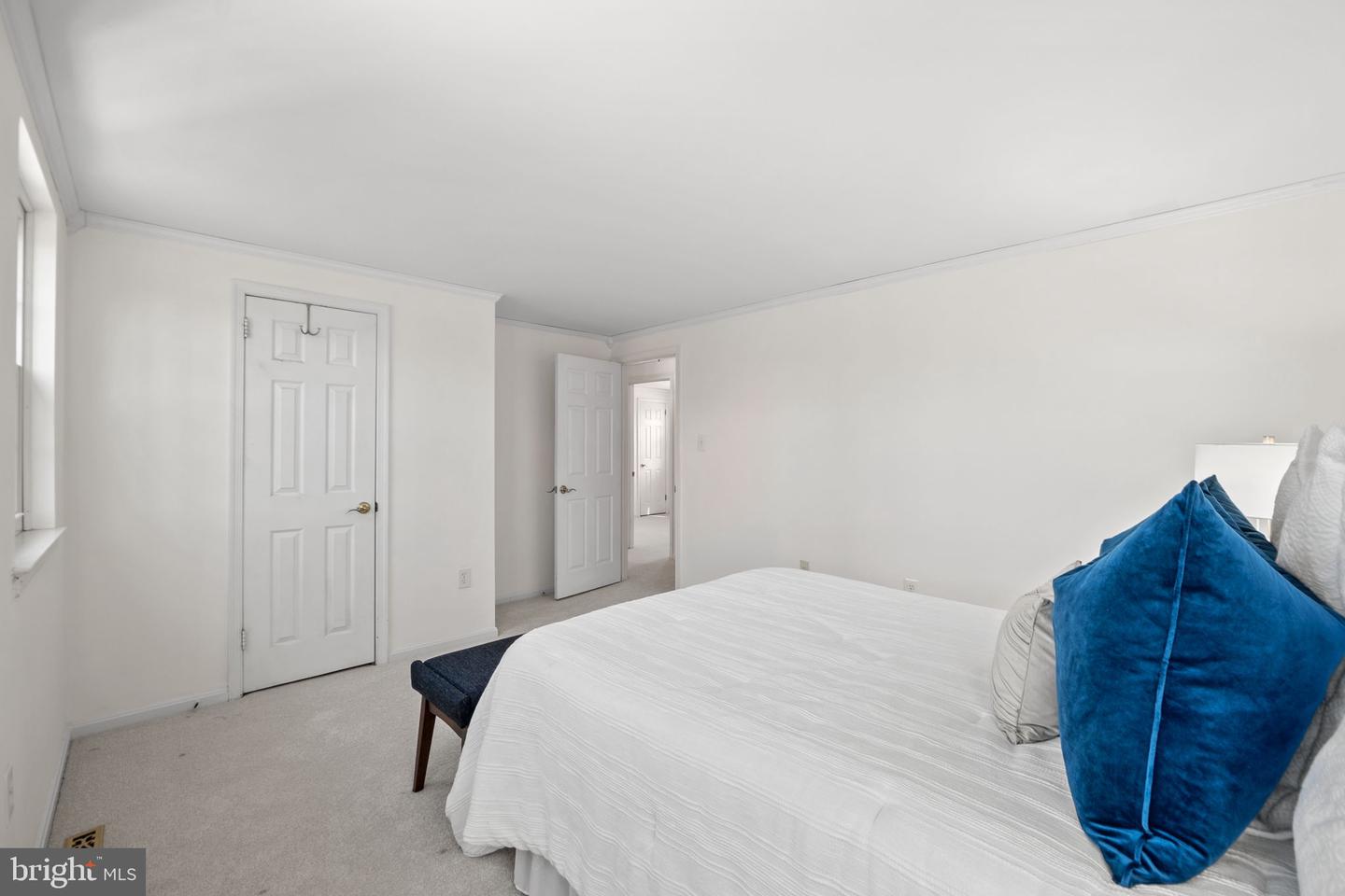 2010 FREEDOM LN, FALLS CHURCH, Virginia 22043, 4 Bedrooms Bedrooms, ,2 BathroomsBathrooms,Residential,For sale,2010 FREEDOM LN,VAFX2277592 MLS # VAFX2277592 2010 FREEDOM LN, FALLS CHURCH, Virginia 22043, 4 Bedrooms Bedrooms, ,2 BathroomsBathrooms,Residential,For sale,2010 FREEDOM LN,VAFX2277592 MLS # VAFX2277592