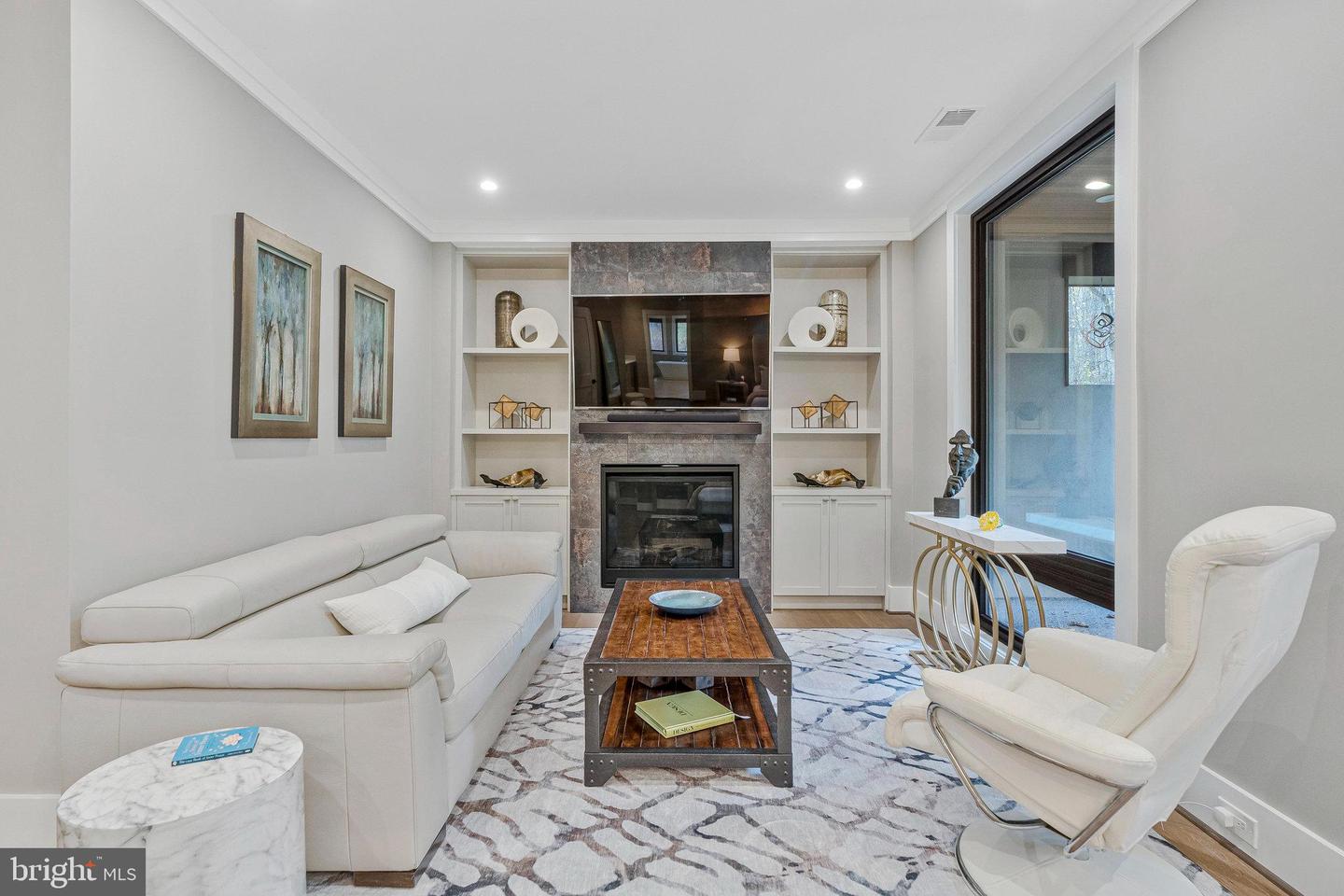 1700 BROOKSIDE LN, VIENNA, Virginia 22182, 5 Bedrooms Bedrooms, ,5 BathroomsBathrooms,Residential,For sale,1700 BROOKSIDE LN,VAFX2277968 MLS # VAFX2277968 1700 BROOKSIDE LN, VIENNA, Virginia 22182, 5 Bedrooms Bedrooms, ,5 BathroomsBathrooms,Residential,For sale,1700 BROOKSIDE LN,VAFX2277968 MLS # VAFX2277968