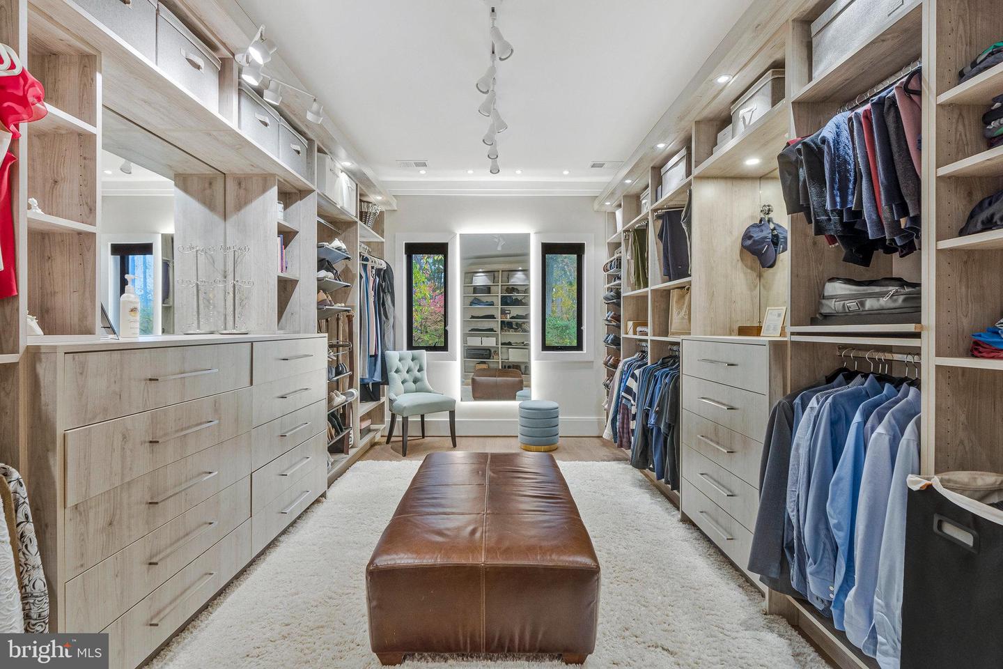 1700 BROOKSIDE LN, VIENNA, Virginia 22182, 5 Bedrooms Bedrooms, ,5 BathroomsBathrooms,Residential,For sale,1700 BROOKSIDE LN,VAFX2277968 MLS # VAFX2277968 1700 BROOKSIDE LN, VIENNA, Virginia 22182, 5 Bedrooms Bedrooms, ,5 BathroomsBathrooms,Residential,For sale,1700 BROOKSIDE LN,VAFX2277968 MLS # VAFX2277968