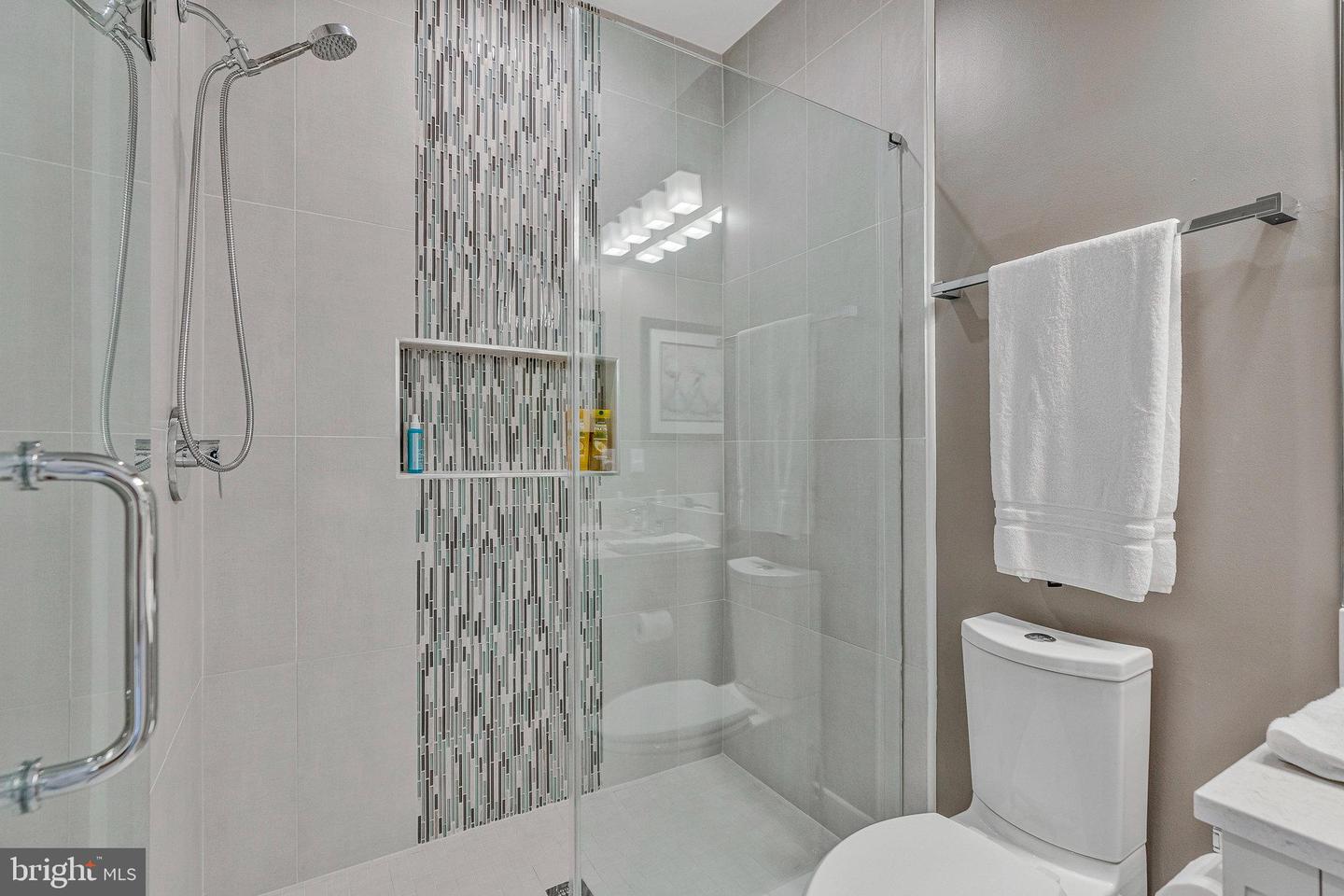 1700 BROOKSIDE LN, VIENNA, Virginia 22182, 5 Bedrooms Bedrooms, ,5 BathroomsBathrooms,Residential,For sale,1700 BROOKSIDE LN,VAFX2277968 MLS # VAFX2277968 1700 BROOKSIDE LN, VIENNA, Virginia 22182, 5 Bedrooms Bedrooms, ,5 BathroomsBathrooms,Residential,For sale,1700 BROOKSIDE LN,VAFX2277968 MLS # VAFX2277968