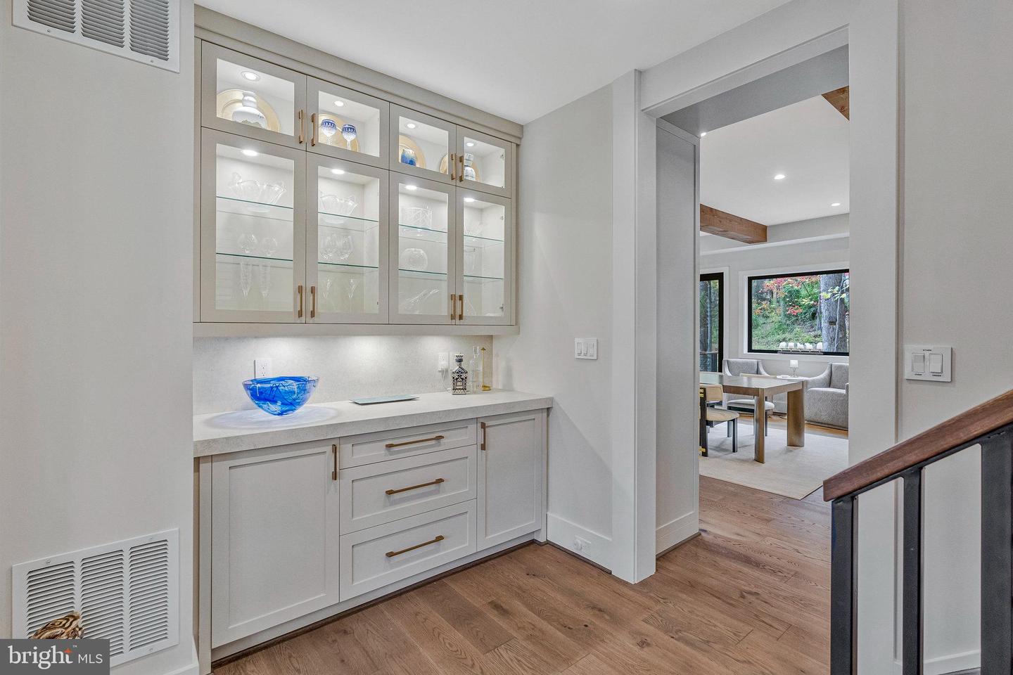 1700 BROOKSIDE LN, VIENNA, Virginia 22182, 5 Bedrooms Bedrooms, ,5 BathroomsBathrooms,Residential,For sale,1700 BROOKSIDE LN,VAFX2277968 MLS # VAFX2277968 1700 BROOKSIDE LN, VIENNA, Virginia 22182, 5 Bedrooms Bedrooms, ,5 BathroomsBathrooms,Residential,For sale,1700 BROOKSIDE LN,VAFX2277968 MLS # VAFX2277968