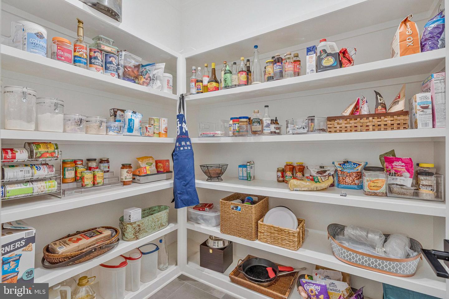 1700 BROOKSIDE LN, VIENNA, Virginia 22182, 5 Bedrooms Bedrooms, ,5 BathroomsBathrooms,Residential,For sale,1700 BROOKSIDE LN,VAFX2277968 MLS # VAFX2277968 1700 BROOKSIDE LN, VIENNA, Virginia 22182, 5 Bedrooms Bedrooms, ,5 BathroomsBathrooms,Residential,For sale,1700 BROOKSIDE LN,VAFX2277968 MLS # VAFX2277968