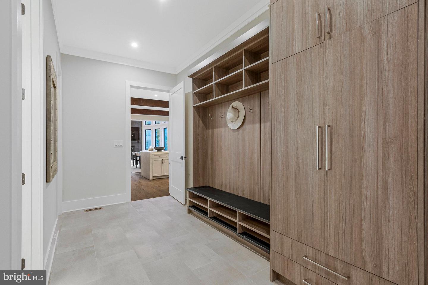 1700 BROOKSIDE LN, VIENNA, Virginia 22182, 5 Bedrooms Bedrooms, ,5 BathroomsBathrooms,Residential,For sale,1700 BROOKSIDE LN,VAFX2277968 MLS # VAFX2277968 1700 BROOKSIDE LN, VIENNA, Virginia 22182, 5 Bedrooms Bedrooms, ,5 BathroomsBathrooms,Residential,For sale,1700 BROOKSIDE LN,VAFX2277968 MLS # VAFX2277968