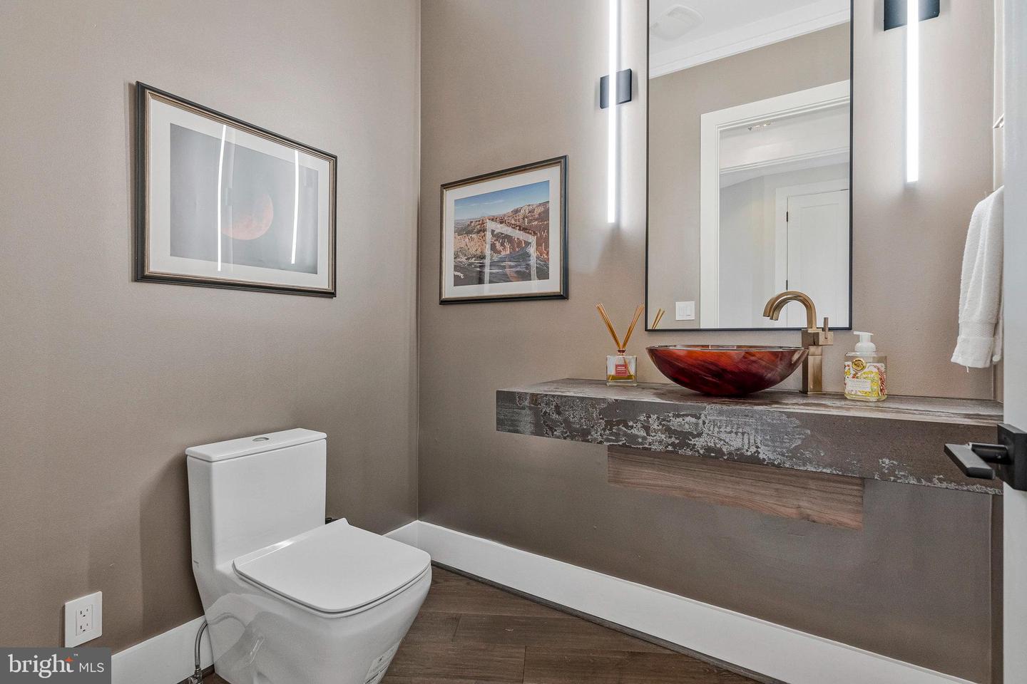 1700 BROOKSIDE LN, VIENNA, Virginia 22182, 5 Bedrooms Bedrooms, ,5 BathroomsBathrooms,Residential,For sale,1700 BROOKSIDE LN,VAFX2277968 MLS # VAFX2277968 1700 BROOKSIDE LN, VIENNA, Virginia 22182, 5 Bedrooms Bedrooms, ,5 BathroomsBathrooms,Residential,For sale,1700 BROOKSIDE LN,VAFX2277968 MLS # VAFX2277968