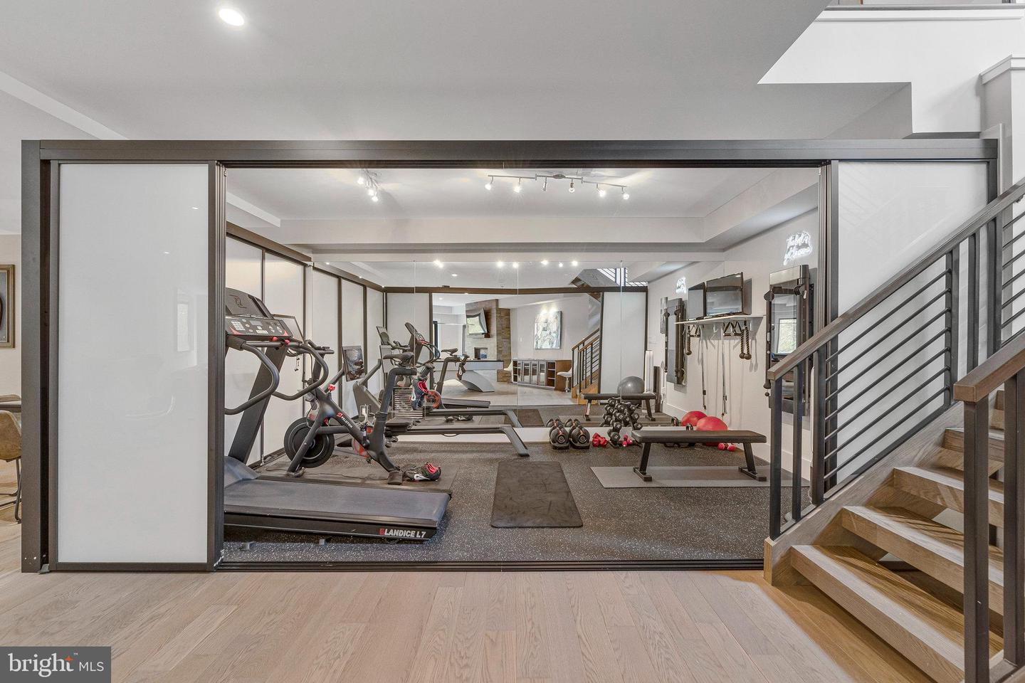 1700 BROOKSIDE LN, VIENNA, Virginia 22182, 5 Bedrooms Bedrooms, ,5 BathroomsBathrooms,Residential,For sale,1700 BROOKSIDE LN,VAFX2277968 MLS # VAFX2277968 1700 BROOKSIDE LN, VIENNA, Virginia 22182, 5 Bedrooms Bedrooms, ,5 BathroomsBathrooms,Residential,For sale,1700 BROOKSIDE LN,VAFX2277968 MLS # VAFX2277968