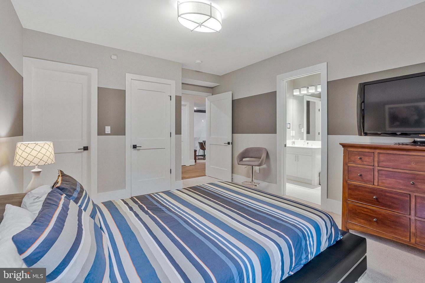 1700 BROOKSIDE LN, VIENNA, Virginia 22182, 5 Bedrooms Bedrooms, ,5 BathroomsBathrooms,Residential,For sale,1700 BROOKSIDE LN,VAFX2277968 MLS # VAFX2277968 1700 BROOKSIDE LN, VIENNA, Virginia 22182, 5 Bedrooms Bedrooms, ,5 BathroomsBathrooms,Residential,For sale,1700 BROOKSIDE LN,VAFX2277968 MLS # VAFX2277968