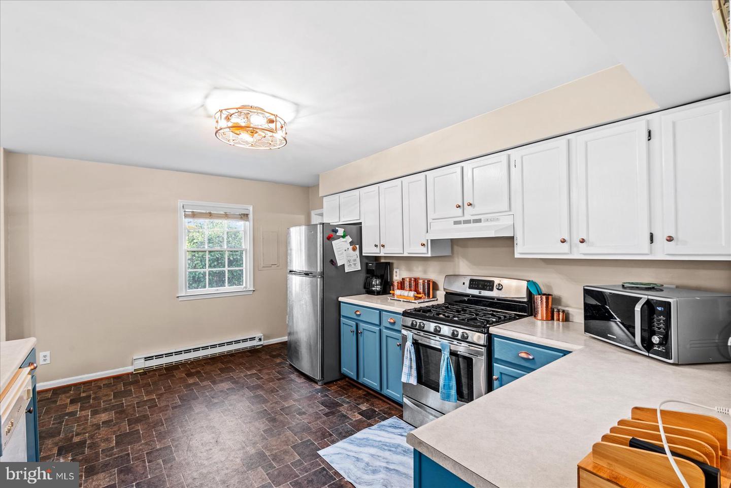 301 BANCROFT AVE, COLONIAL BEACH, Virginia 22443, 2 Bedrooms Bedrooms, ,1 BathroomBathrooms,Residential,For sale,301 BANCROFT AVE,VAWE2010078 MLS # VAWE2010078 301 BANCROFT AVE, COLONIAL BEACH, Virginia 22443, 2 Bedrooms Bedrooms, ,1 BathroomBathrooms,Residential,For sale,301 BANCROFT AVE,VAWE2010078 MLS # VAWE2010078