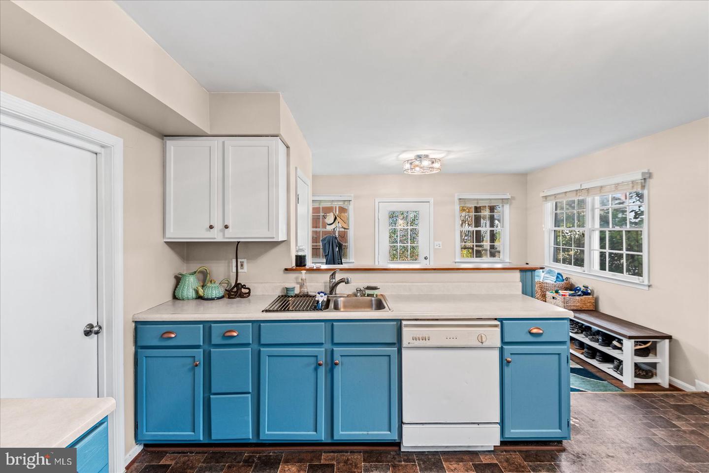 301 BANCROFT AVE, COLONIAL BEACH, Virginia 22443, 2 Bedrooms Bedrooms, ,1 BathroomBathrooms,Residential,For sale,301 BANCROFT AVE,VAWE2010078 MLS # VAWE2010078 301 BANCROFT AVE, COLONIAL BEACH, Virginia 22443, 2 Bedrooms Bedrooms, ,1 BathroomBathrooms,Residential,For sale,301 BANCROFT AVE,VAWE2010078 MLS # VAWE2010078