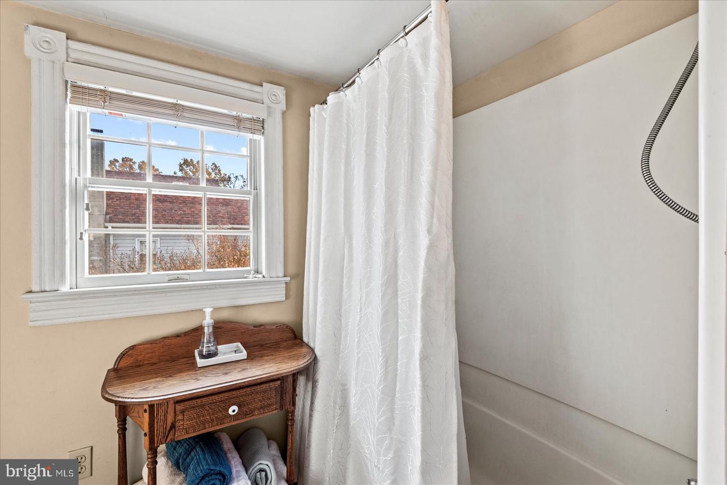 301 BANCROFT AVE, COLONIAL BEACH, Virginia 22443, 2 Bedrooms Bedrooms, ,1 BathroomBathrooms,Residential,For sale,301 BANCROFT AVE,VAWE2010078 MLS # VAWE2010078 301 BANCROFT AVE, COLONIAL BEACH, Virginia 22443, 2 Bedrooms Bedrooms, ,1 BathroomBathrooms,Residential,For sale,301 BANCROFT AVE,VAWE2010078 MLS # VAWE2010078