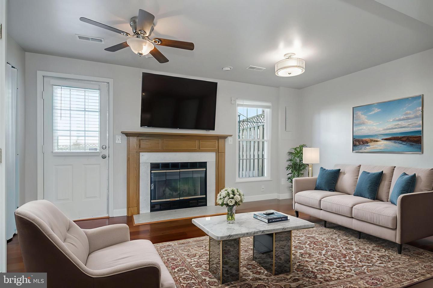 4140 HUMMEL WAY, WOODBRIDGE, Virginia 22192, 3 Bedrooms Bedrooms, ,2 BathroomsBathrooms,Residential,For sale,4140 HUMMEL WAY,VAPW2107676 MLS # VAPW2107676 4140 HUMMEL WAY, WOODBRIDGE, Virginia 22192, 3 Bedrooms Bedrooms, ,2 BathroomsBathrooms,Residential,For sale,4140 HUMMEL WAY,VAPW2107676 MLS # VAPW2107676