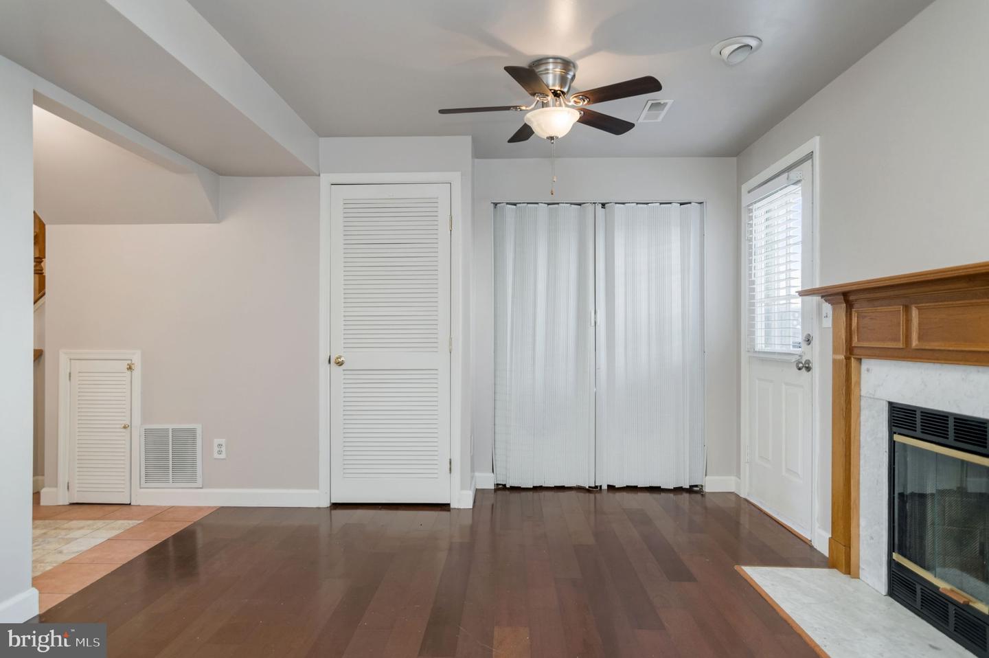 4140 HUMMEL WAY, WOODBRIDGE, Virginia 22192, 3 Bedrooms Bedrooms, ,2 BathroomsBathrooms,Residential,For sale,4140 HUMMEL WAY,VAPW2107676 MLS # VAPW2107676 4140 HUMMEL WAY, WOODBRIDGE, Virginia 22192, 3 Bedrooms Bedrooms, ,2 BathroomsBathrooms,Residential,For sale,4140 HUMMEL WAY,VAPW2107676 MLS # VAPW2107676