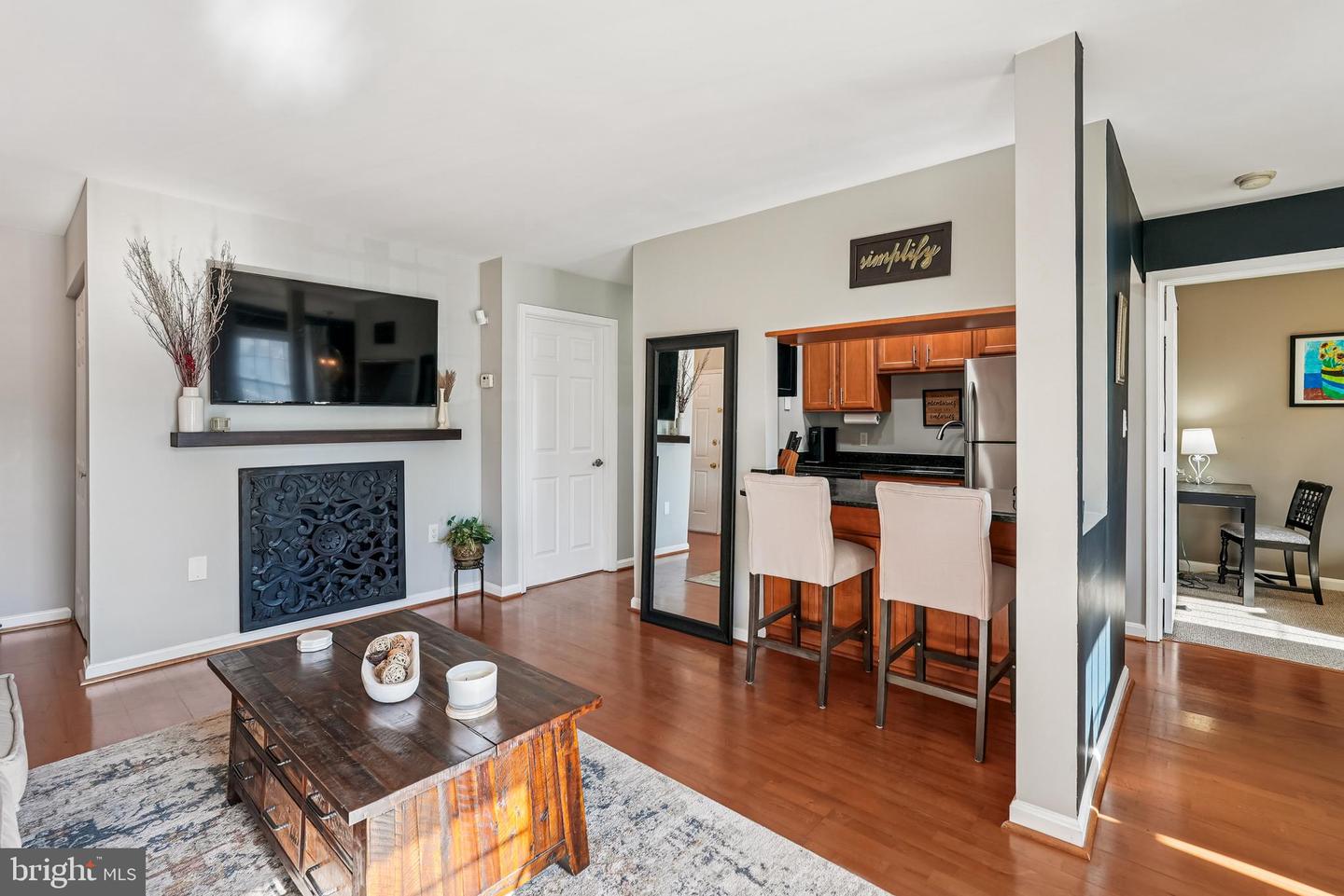 116 WESTWICK CT #3, STERLING, Virginia 20165, 2 Bedrooms Bedrooms, ,1 BathroomBathrooms,Residential,For sale,116 WESTWICK CT #3,VALO2111026 MLS # VALO2111026 116 WESTWICK CT #3, STERLING, Virginia 20165, 2 Bedrooms Bedrooms, ,1 BathroomBathrooms,Residential,For sale,116 WESTWICK CT #3,VALO2111026 MLS # VALO2111026