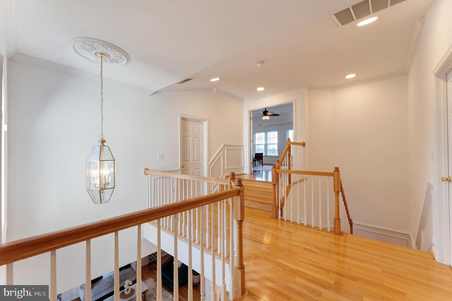 7204 LYNDAM HILL CIR, LORTON, Virginia 22079, 5 Bedrooms Bedrooms, ,3 BathroomsBathrooms,Residential,For sale,7204 LYNDAM HILL CIR,VAFX2279044 MLS # VAFX2279044 7204 LYNDAM HILL CIR, LORTON, Virginia 22079, 5 Bedrooms Bedrooms, ,3 BathroomsBathrooms,Residential,For sale,7204 LYNDAM HILL CIR,VAFX2279044 MLS # VAFX2279044