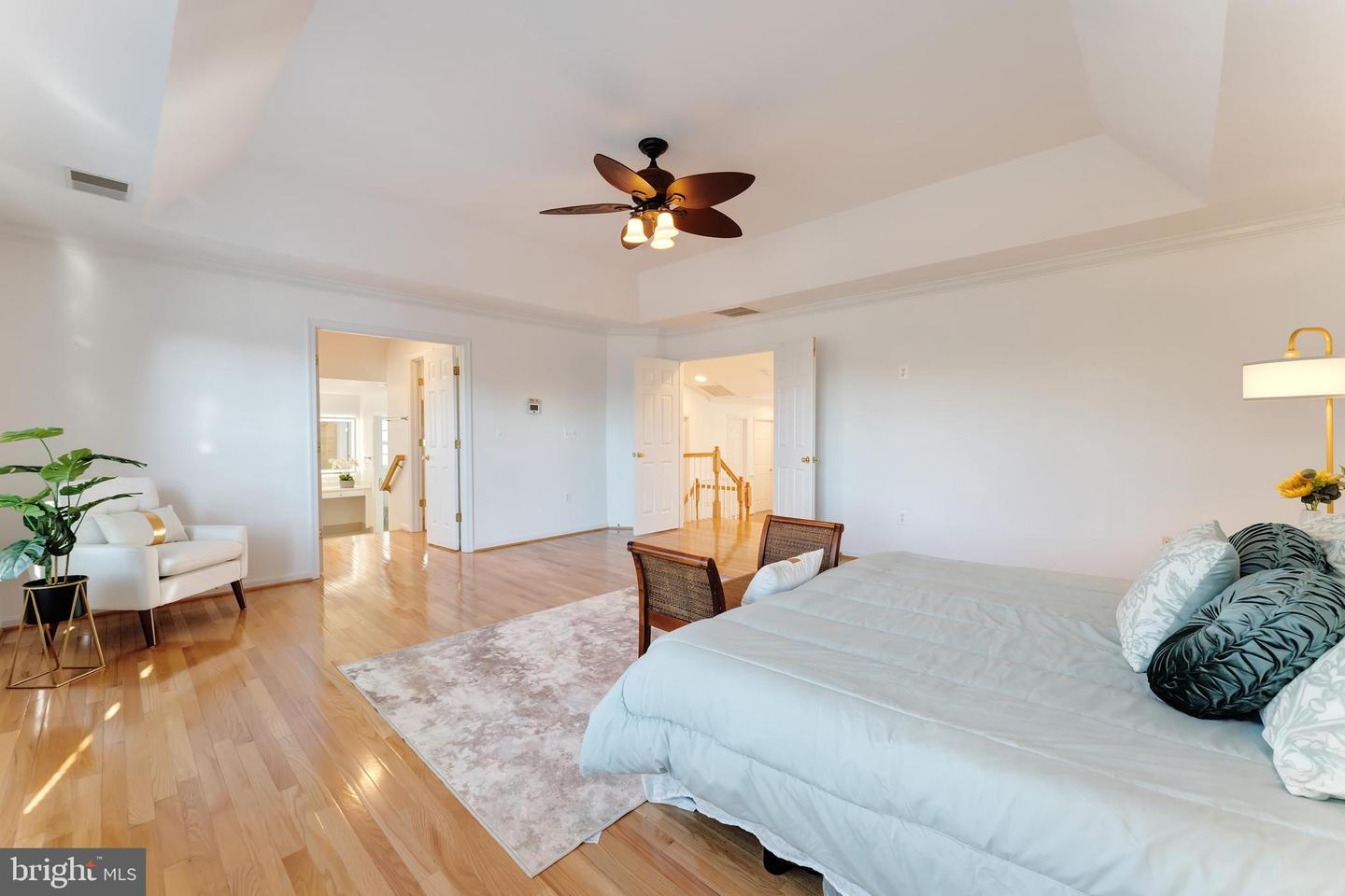 7204 LYNDAM HILL CIR, LORTON, Virginia 22079, 5 Bedrooms Bedrooms, ,3 BathroomsBathrooms,Residential,For sale,7204 LYNDAM HILL CIR,VAFX2279044 MLS # VAFX2279044 7204 LYNDAM HILL CIR, LORTON, Virginia 22079, 5 Bedrooms Bedrooms, ,3 BathroomsBathrooms,Residential,For sale,7204 LYNDAM HILL CIR,VAFX2279044 MLS # VAFX2279044