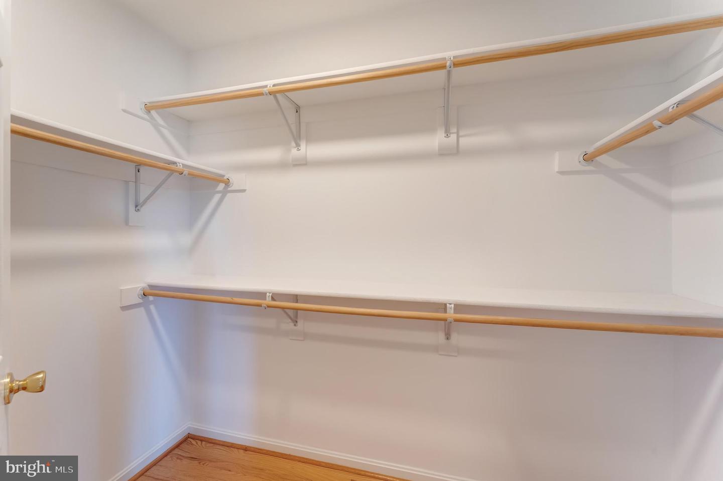 7204 LYNDAM HILL CIR, LORTON, Virginia 22079, 5 Bedrooms Bedrooms, ,3 BathroomsBathrooms,Residential,For sale,7204 LYNDAM HILL CIR,VAFX2279044 MLS # VAFX2279044 7204 LYNDAM HILL CIR, LORTON, Virginia 22079, 5 Bedrooms Bedrooms, ,3 BathroomsBathrooms,Residential,For sale,7204 LYNDAM HILL CIR,VAFX2279044 MLS # VAFX2279044