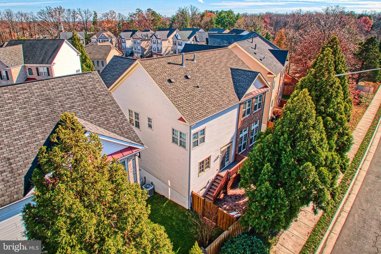 7204 LYNDAM HILL CIR, LORTON, Virginia 22079, 5 Bedrooms Bedrooms, ,3 BathroomsBathrooms,Residential,For sale,7204 LYNDAM HILL CIR,VAFX2279044 MLS # VAFX2279044 7204 LYNDAM HILL CIR, LORTON, Virginia 22079, 5 Bedrooms Bedrooms, ,3 BathroomsBathrooms,Residential,For sale,7204 LYNDAM HILL CIR,VAFX2279044 MLS # VAFX2279044