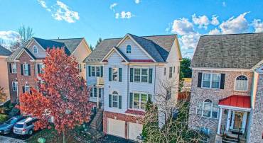 7204 LYNDAM HILL CIR, LORTON, Virginia 22079, 5 Bedrooms Bedrooms, ,3 BathroomsBathrooms,Residential,For sale,7204 LYNDAM HILL CIR,VAFX2279044 MLS # VAFX2279044