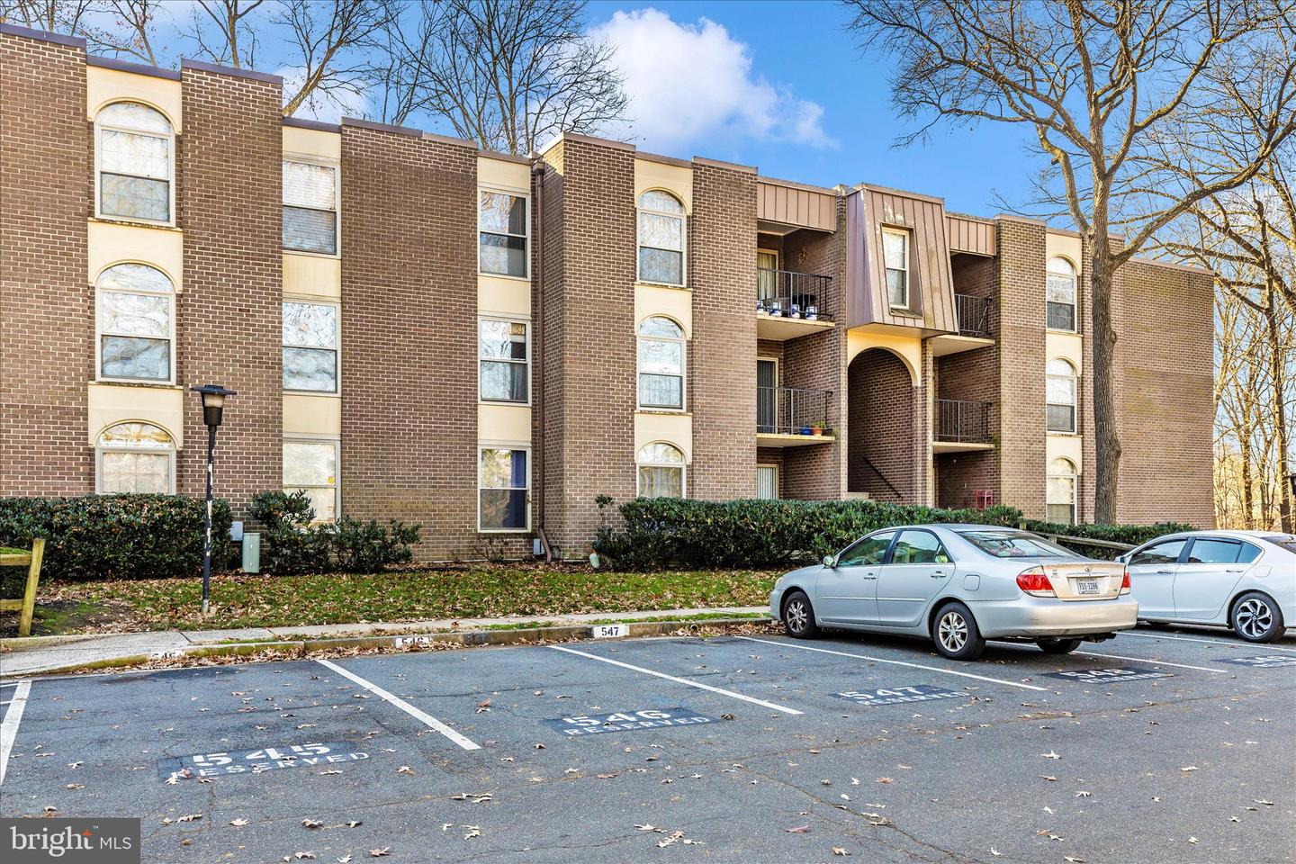 3316 WOODBURN VILLAGE DR #12, ANNANDALE, Virginia 22003, 2 Bedrooms Bedrooms, ,1 BathroomBathrooms,Residential,For sale,3316 WOODBURN VILLAGE DR #12,VAFX2279220 MLS # VAFX2279220