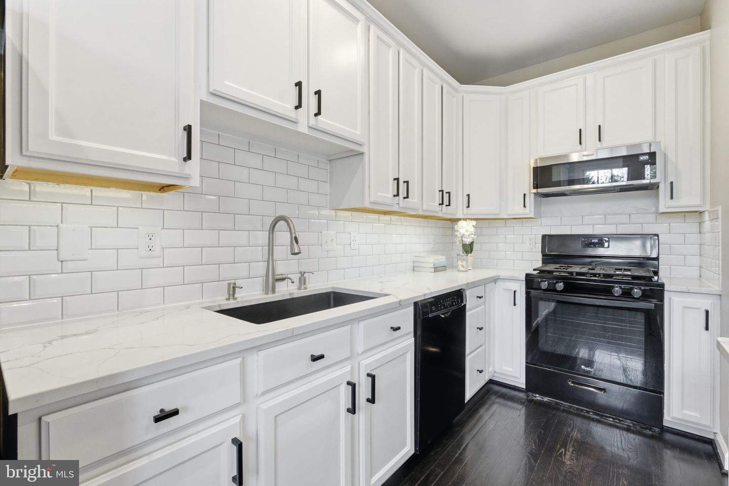 1538 ARTILLERY TER NE, LEESBURG, Virginia 20176, 3 Bedrooms Bedrooms, ,3 BathroomsBathrooms,Residential,For sale,1538 ARTILLERY TER NE,VALO2111274 MLS # VALO2111274 1538 ARTILLERY TER NE, LEESBURG, Virginia 20176, 3 Bedrooms Bedrooms, ,3 BathroomsBathrooms,Residential,For sale,1538 ARTILLERY TER NE,VALO2111274 MLS # VALO2111274