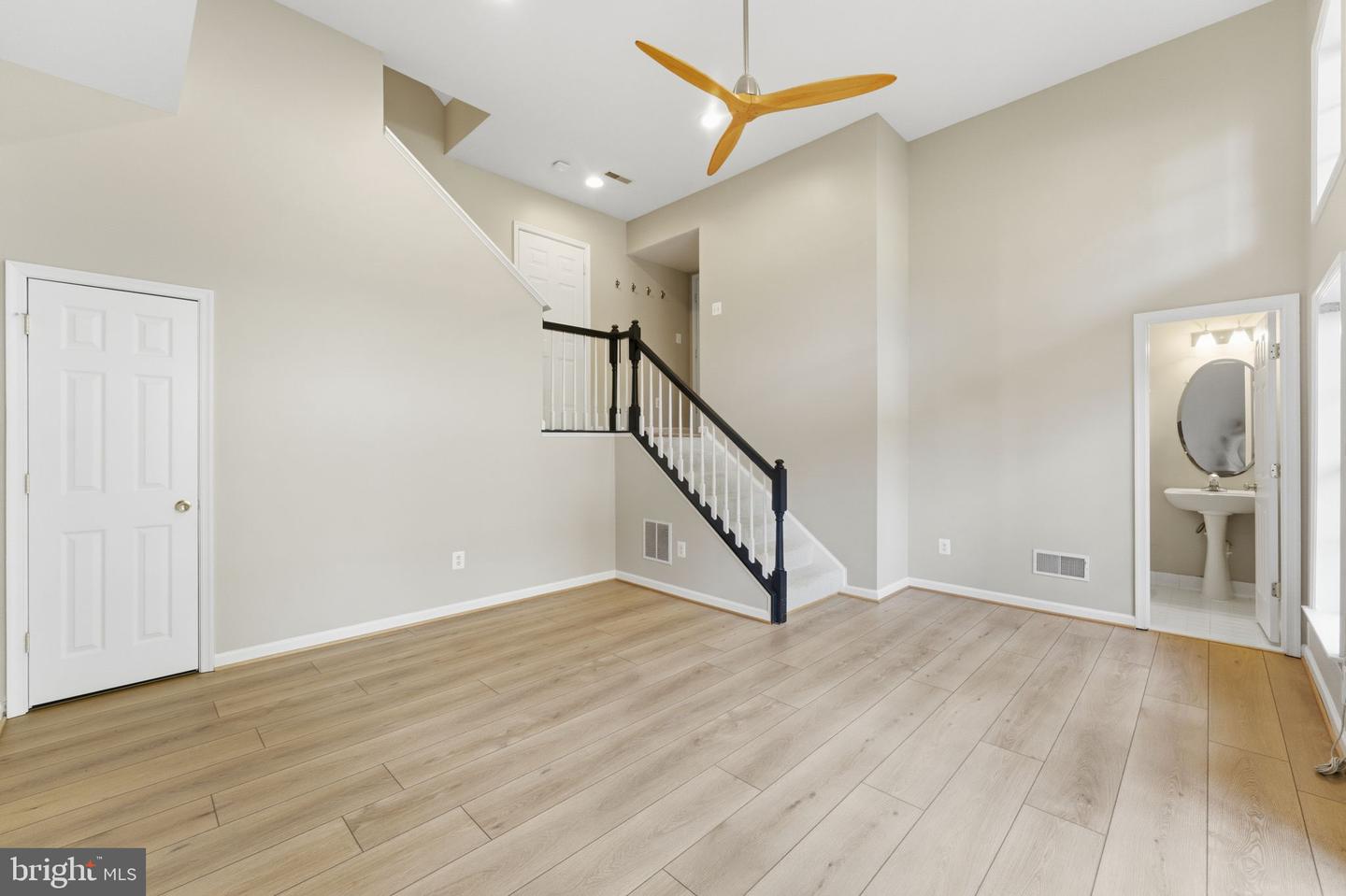 1538 ARTILLERY TER NE, LEESBURG, Virginia 20176, 3 Bedrooms Bedrooms, ,3 BathroomsBathrooms,Residential,For sale,1538 ARTILLERY TER NE,VALO2111274 MLS # VALO2111274 1538 ARTILLERY TER NE, LEESBURG, Virginia 20176, 3 Bedrooms Bedrooms, ,3 BathroomsBathrooms,Residential,For sale,1538 ARTILLERY TER NE,VALO2111274 MLS # VALO2111274